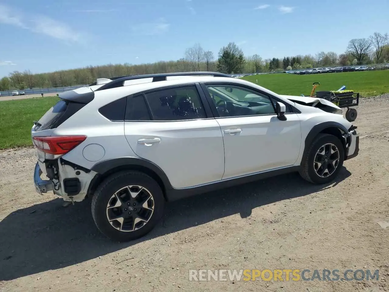 3 Photograph of a damaged car JF2GTADC5K8250856 SUBARU CROSSTREK 2019