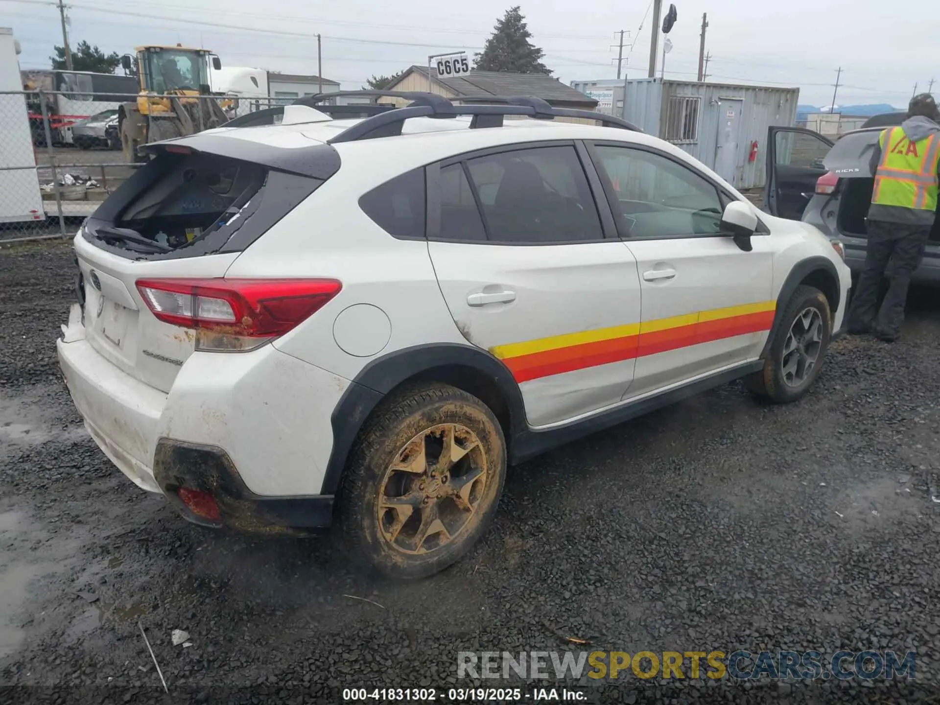 4 Photograph of a damaged car JF2GTAEC0K8308077 SUBARU CROSSTREK 2019