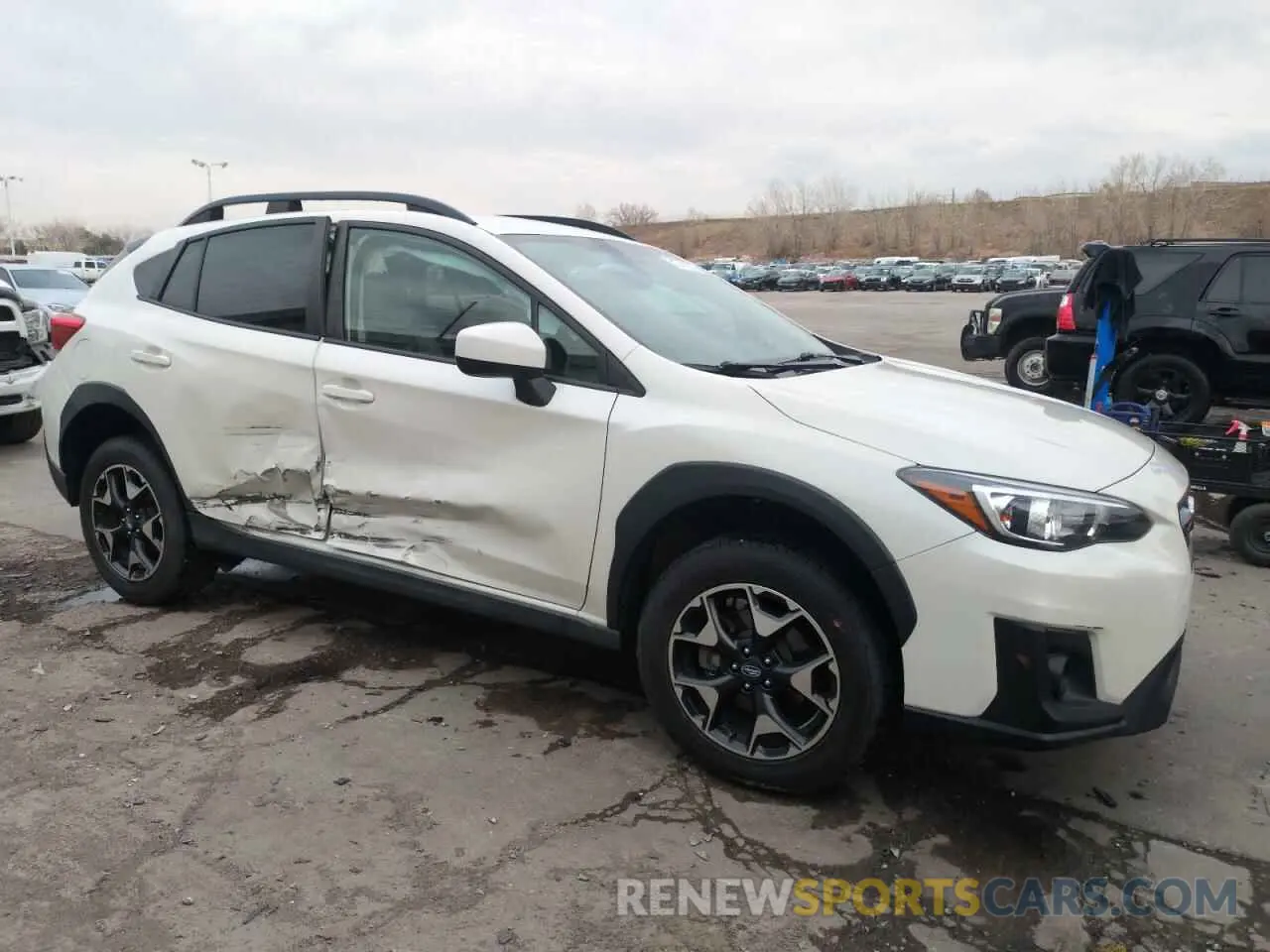 4 Photograph of a damaged car JF2GTAEC1K8294951 SUBARU CROSSTREK 2019