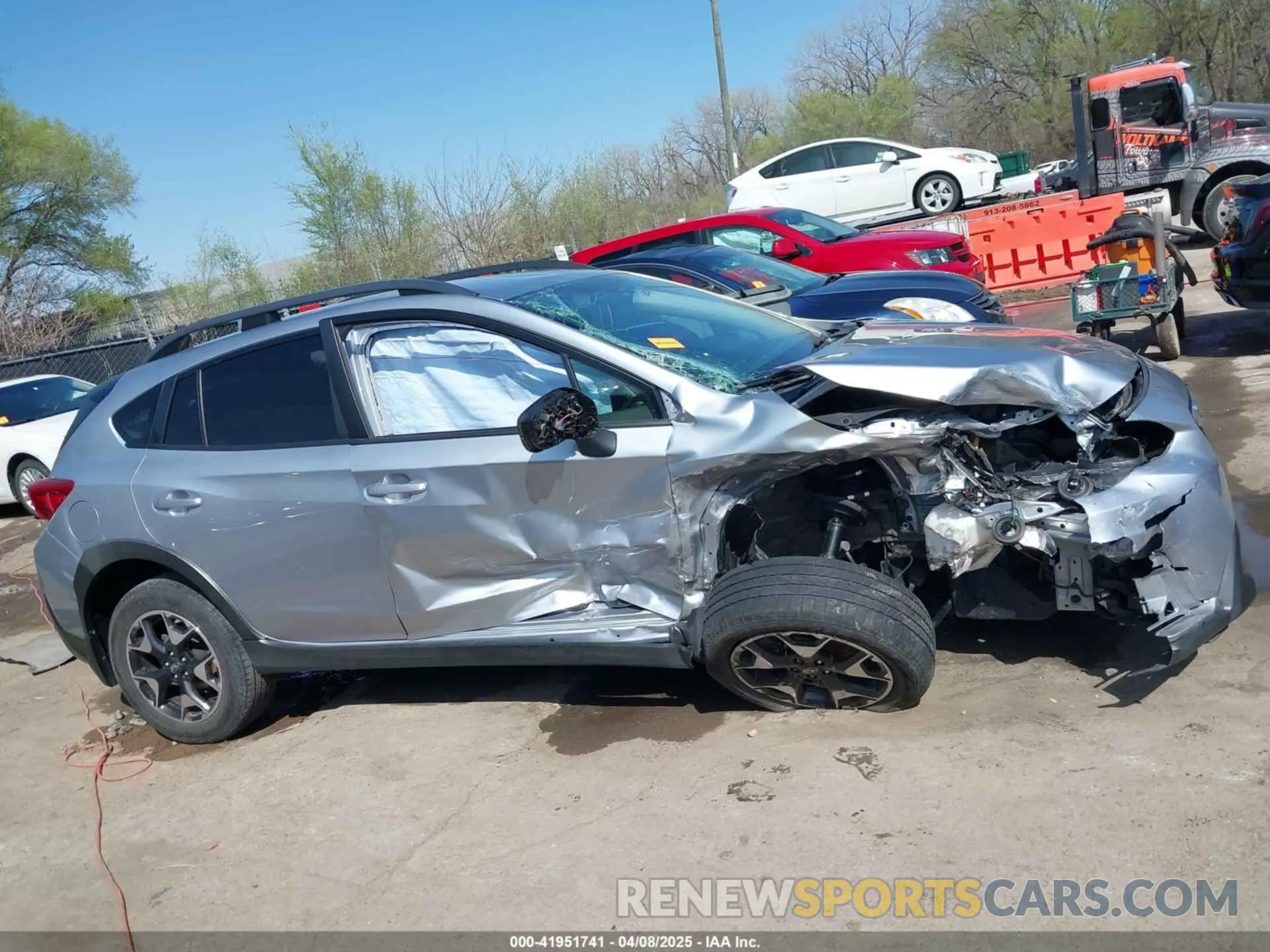 14 Photograph of a damaged car JF2GTAEC1KH310985 SUBARU CROSSTREK 2019