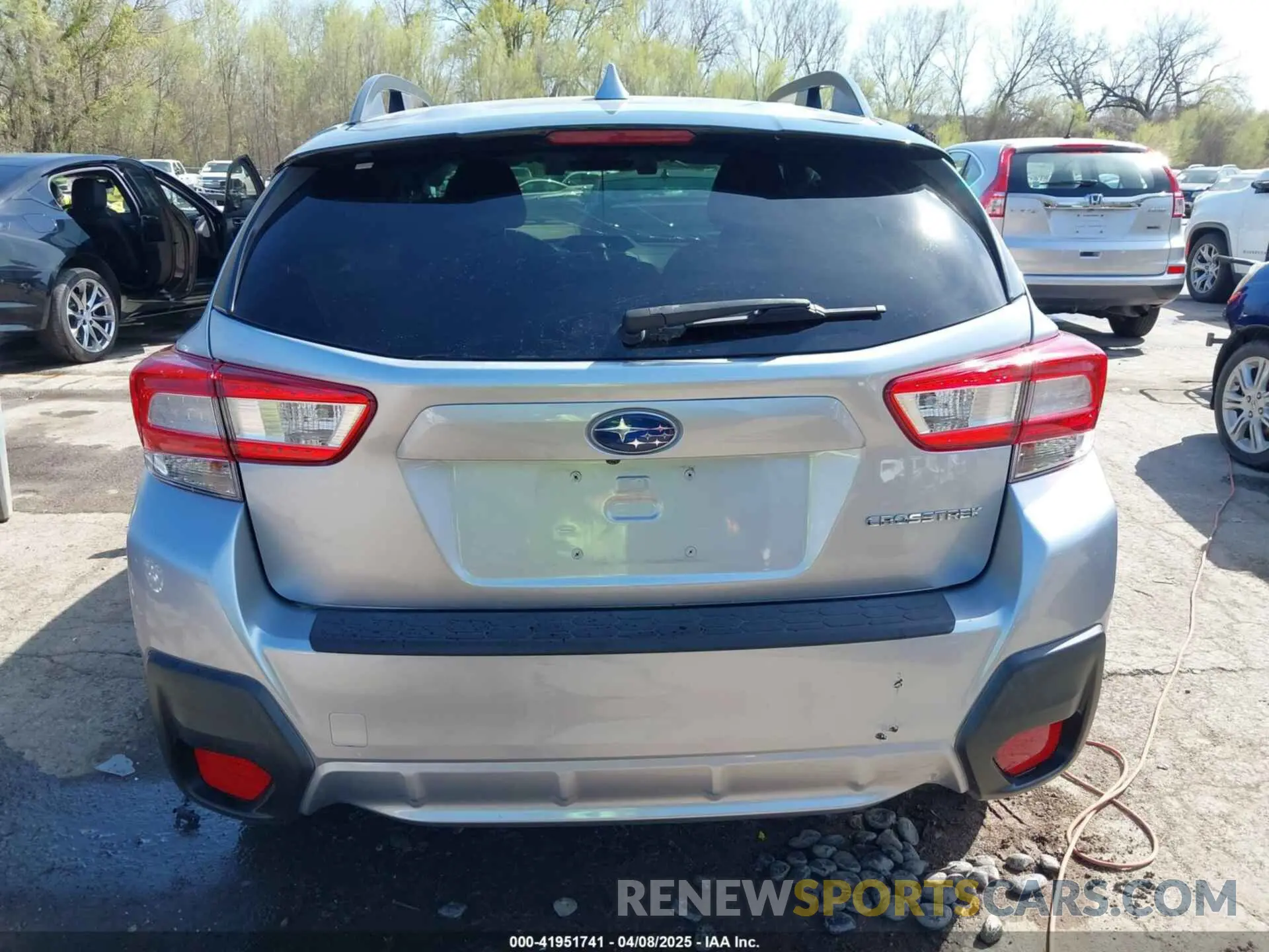 17 Photograph of a damaged car JF2GTAEC1KH310985 SUBARU CROSSTREK 2019