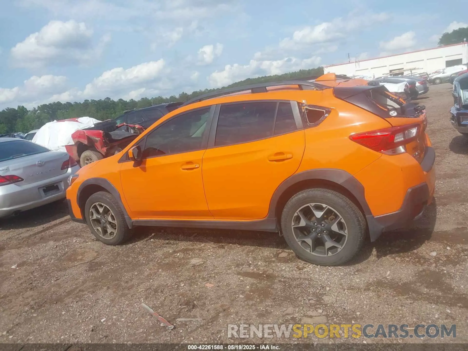 14 Photograph of a damaged car JF2GTAEC2K8235763 SUBARU CROSSTREK 2019