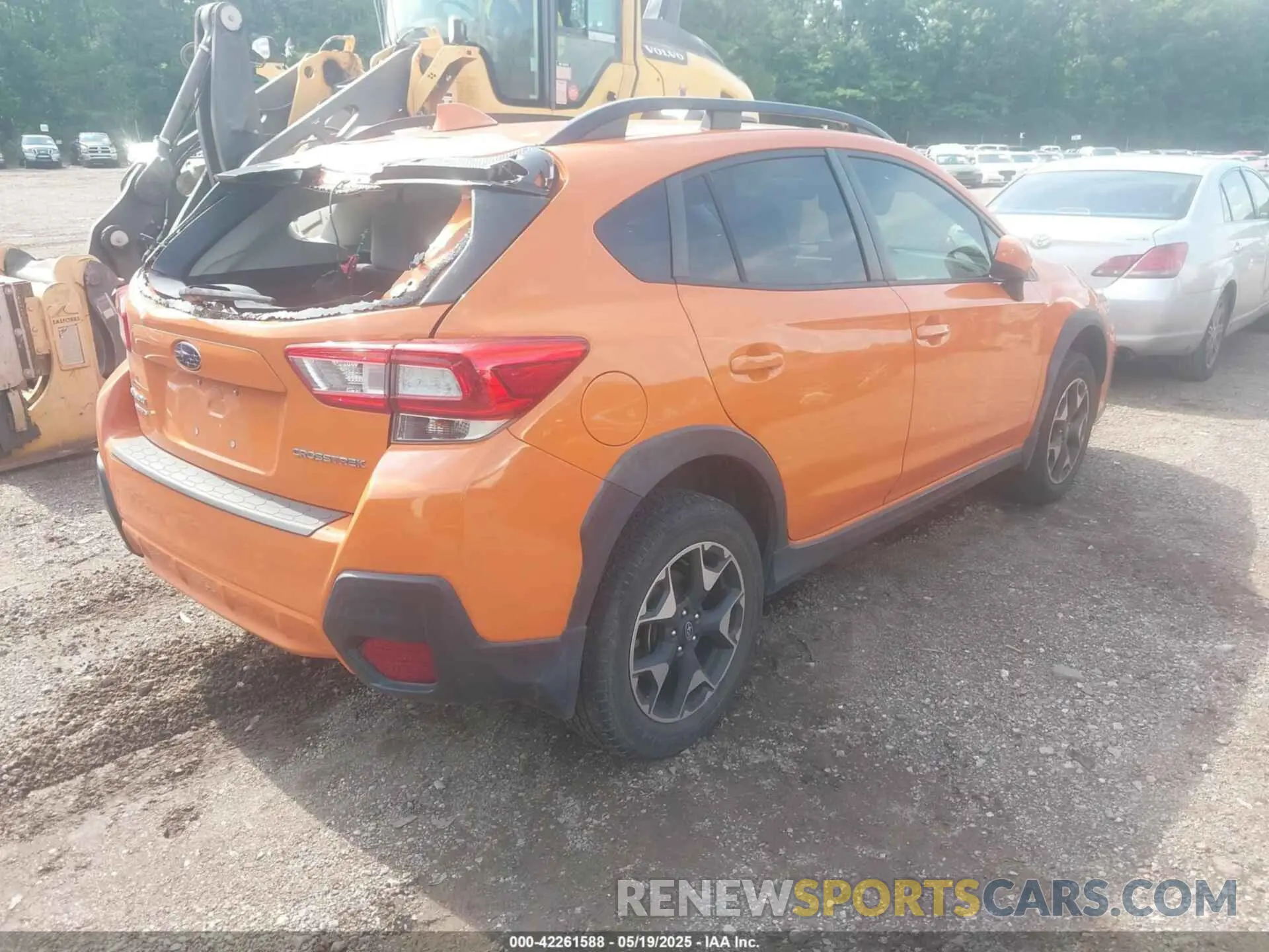 4 Photograph of a damaged car JF2GTAEC2K8235763 SUBARU CROSSTREK 2019