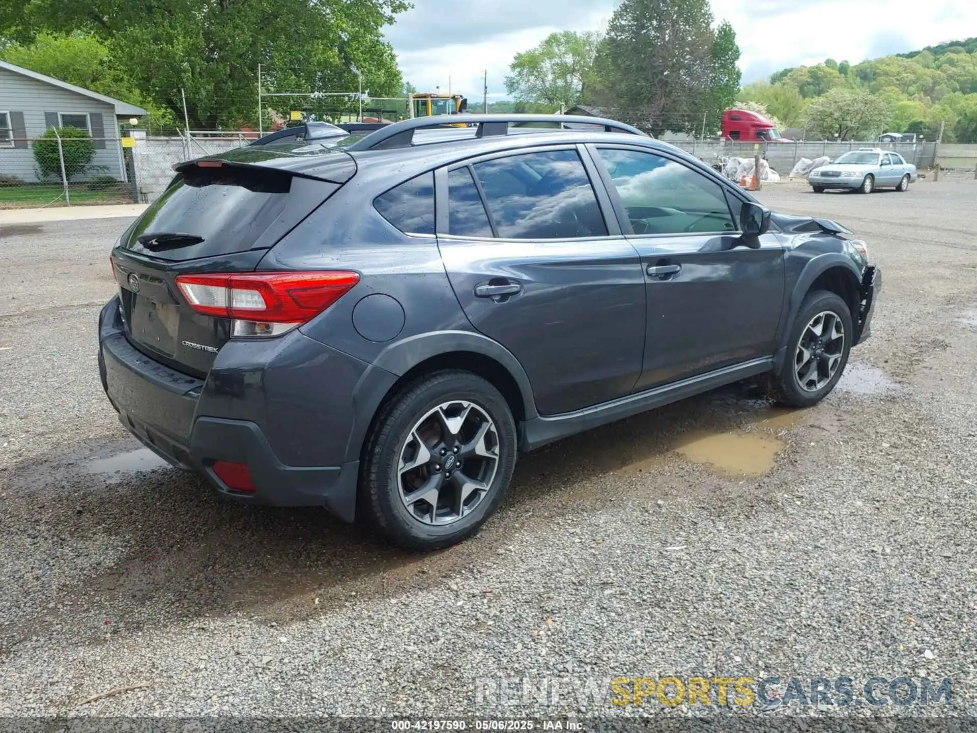 4 Photograph of a damaged car JF2GTAEC2K8276393 SUBARU CROSSTREK 2019