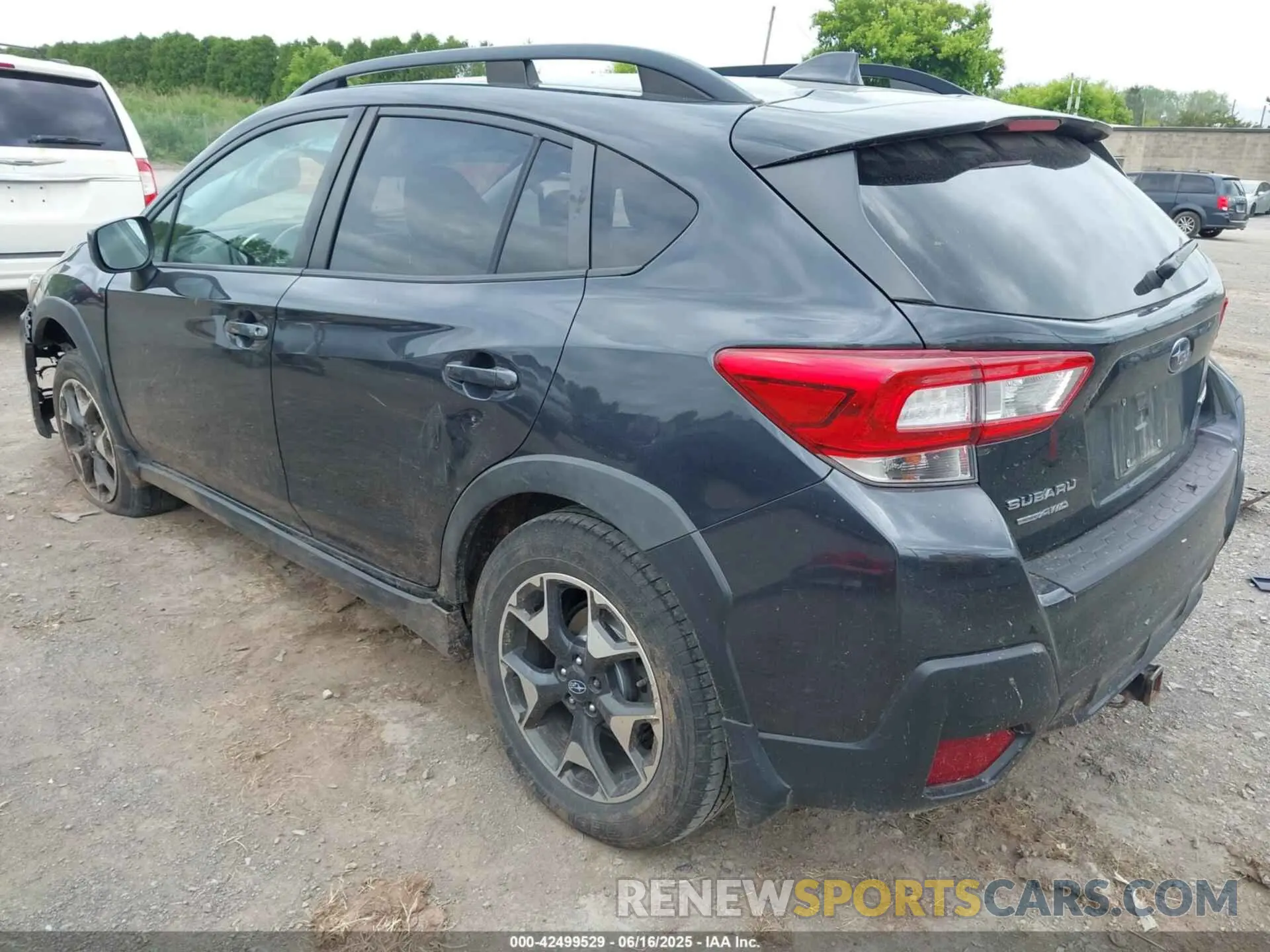 3 Photograph of a damaged car JF2GTAEC2K8371956 SUBARU CROSSTREK 2019