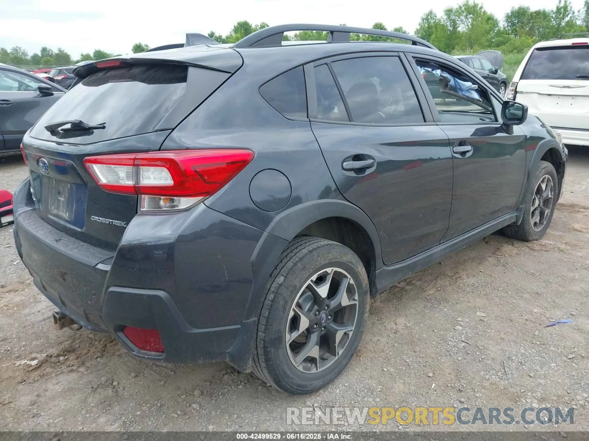 4 Photograph of a damaged car JF2GTAEC2K8371956 SUBARU CROSSTREK 2019