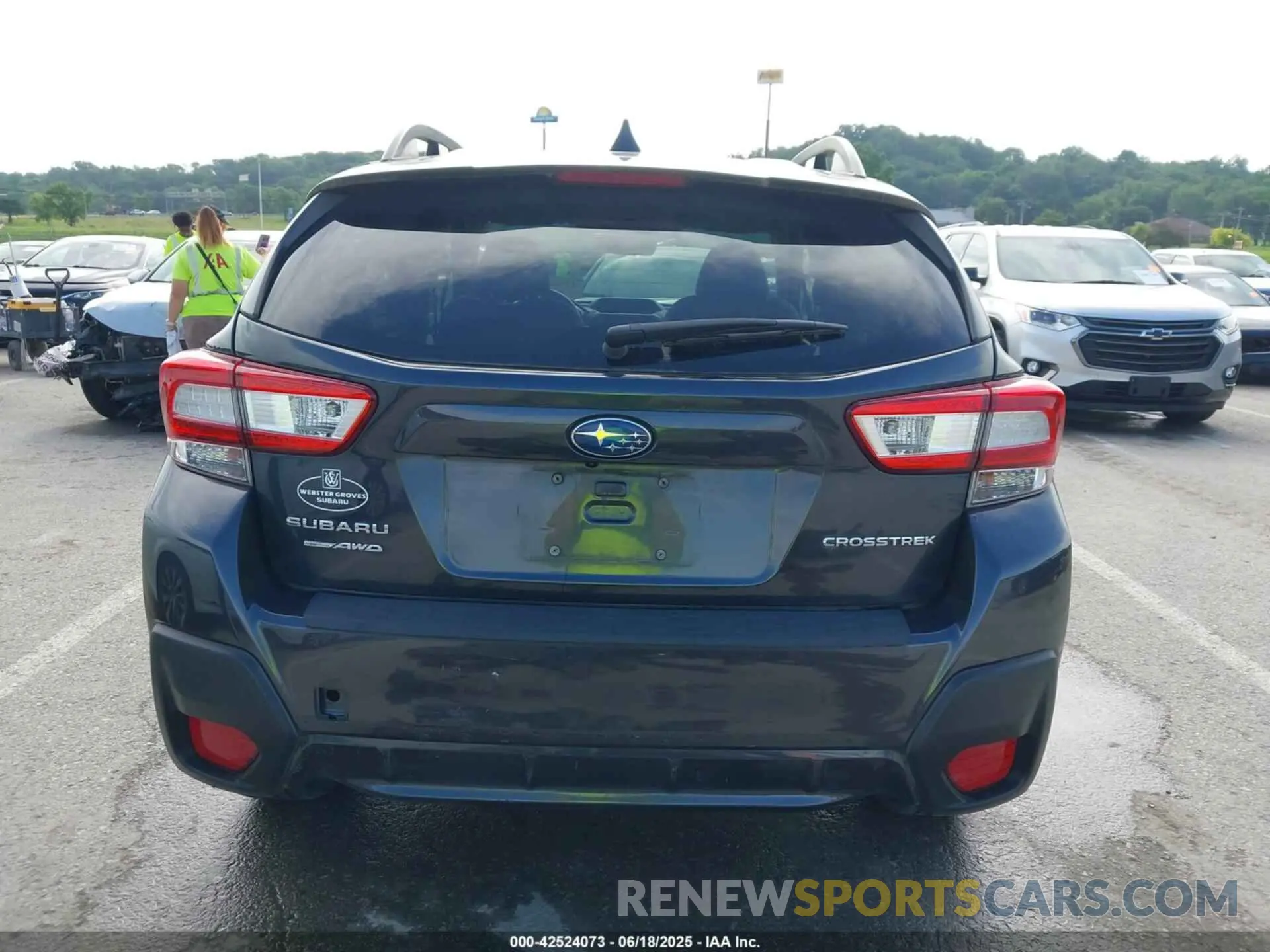 17 Photograph of a damaged car JF2GTAEC2KH204920 SUBARU CROSSTREK 2019