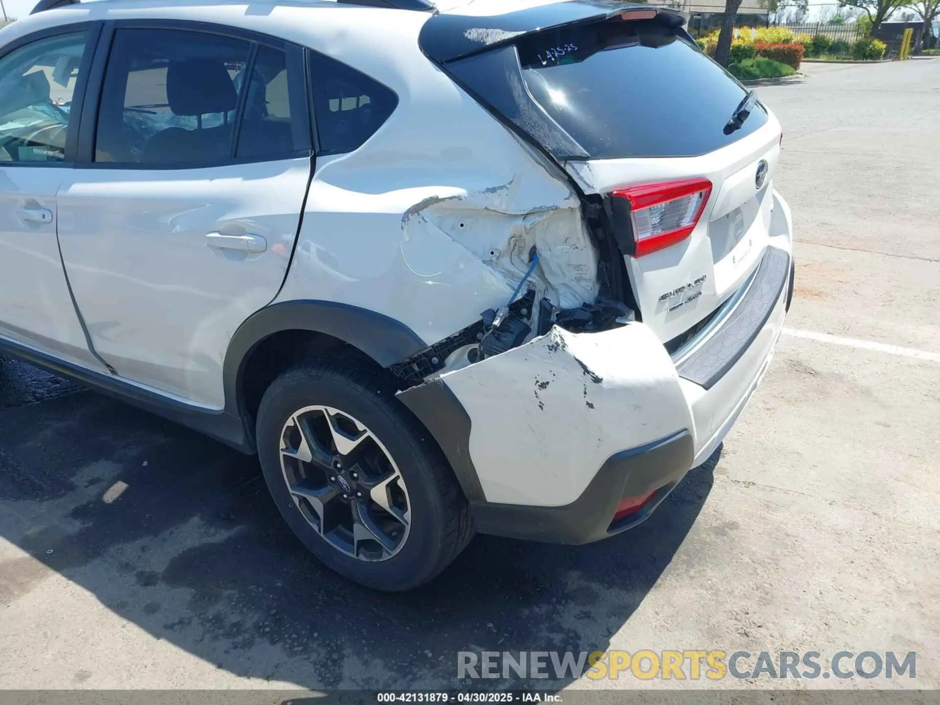 13 Photograph of a damaged car JF2GTAEC3K8236338 SUBARU CROSSTREK 2019