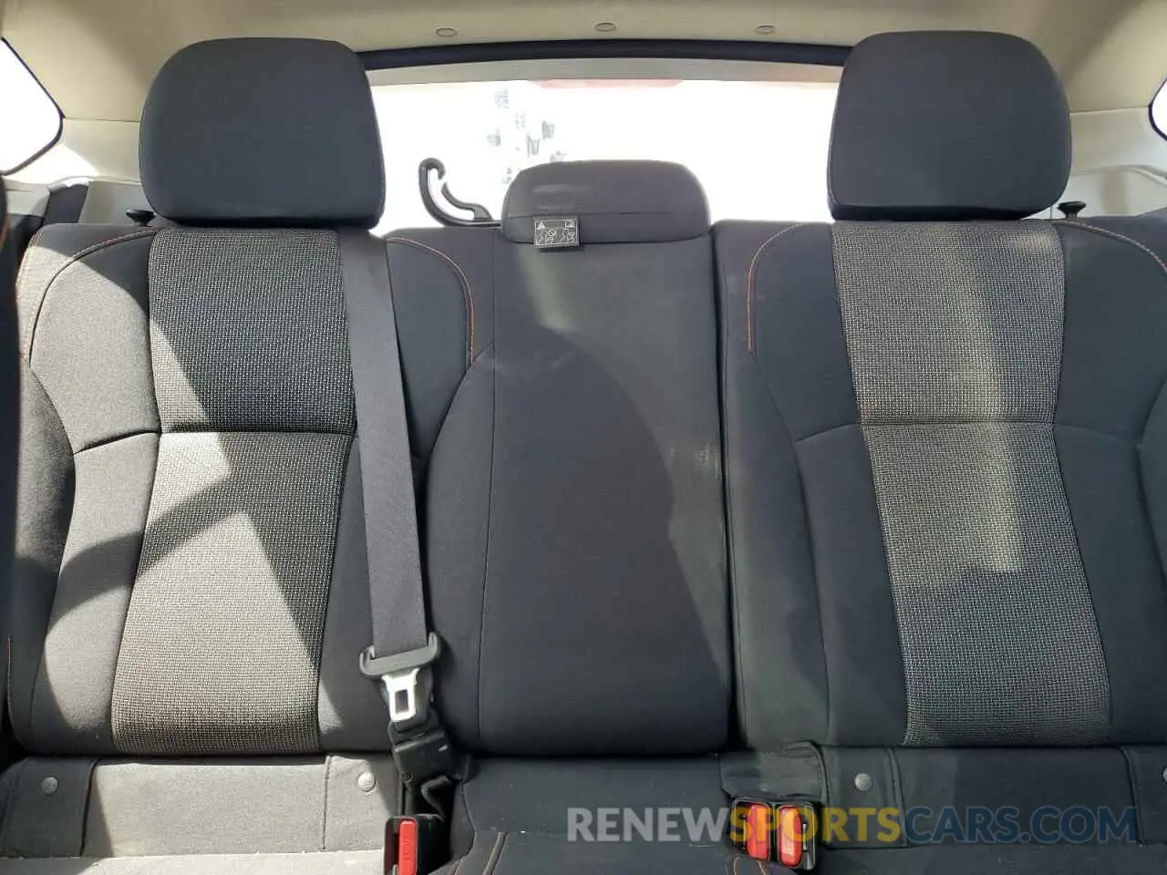 10 Photograph of a damaged car JF2GTAEC4K8238633 SUBARU CROSSTREK 2019
