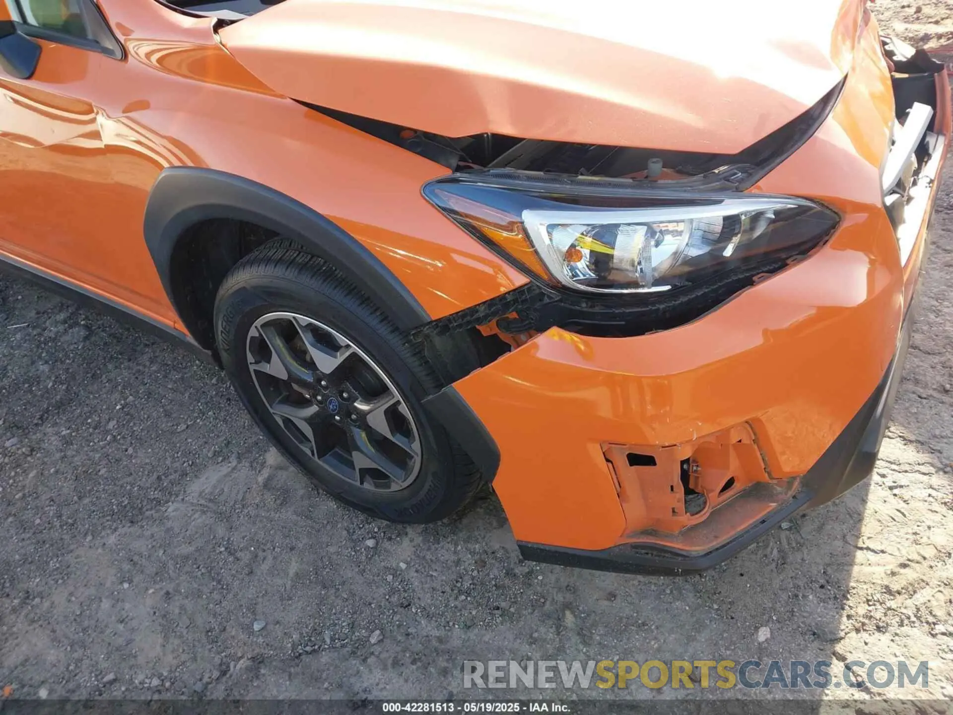 18 Photograph of a damaged car JF2GTAEC4KH241757 SUBARU CROSSTREK 2019