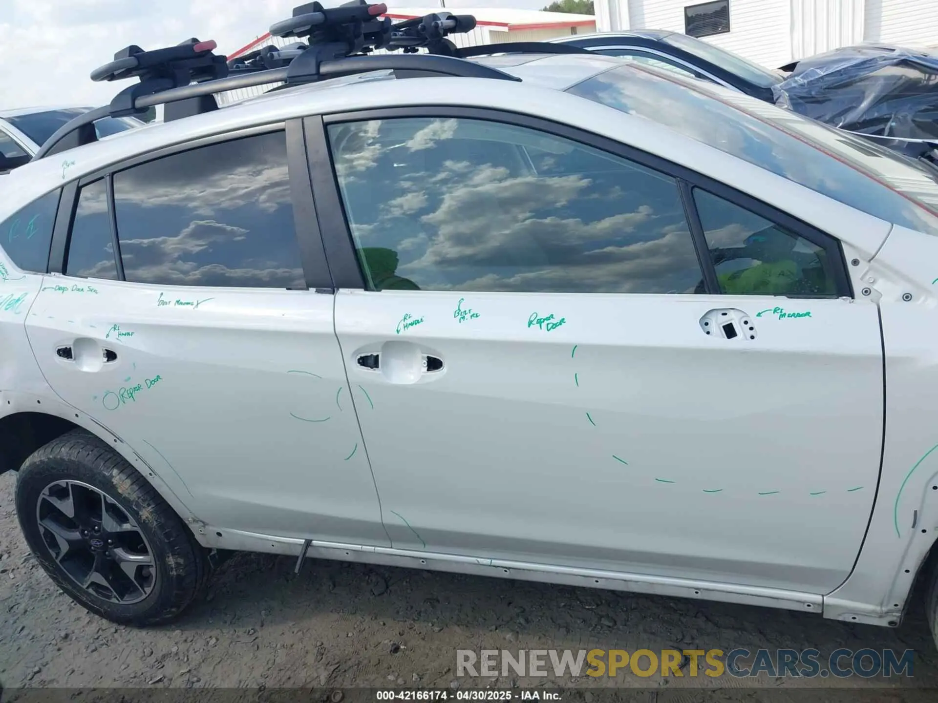 14 Photograph of a damaged car JF2GTAEC4KH307353 SUBARU CROSSTREK 2019