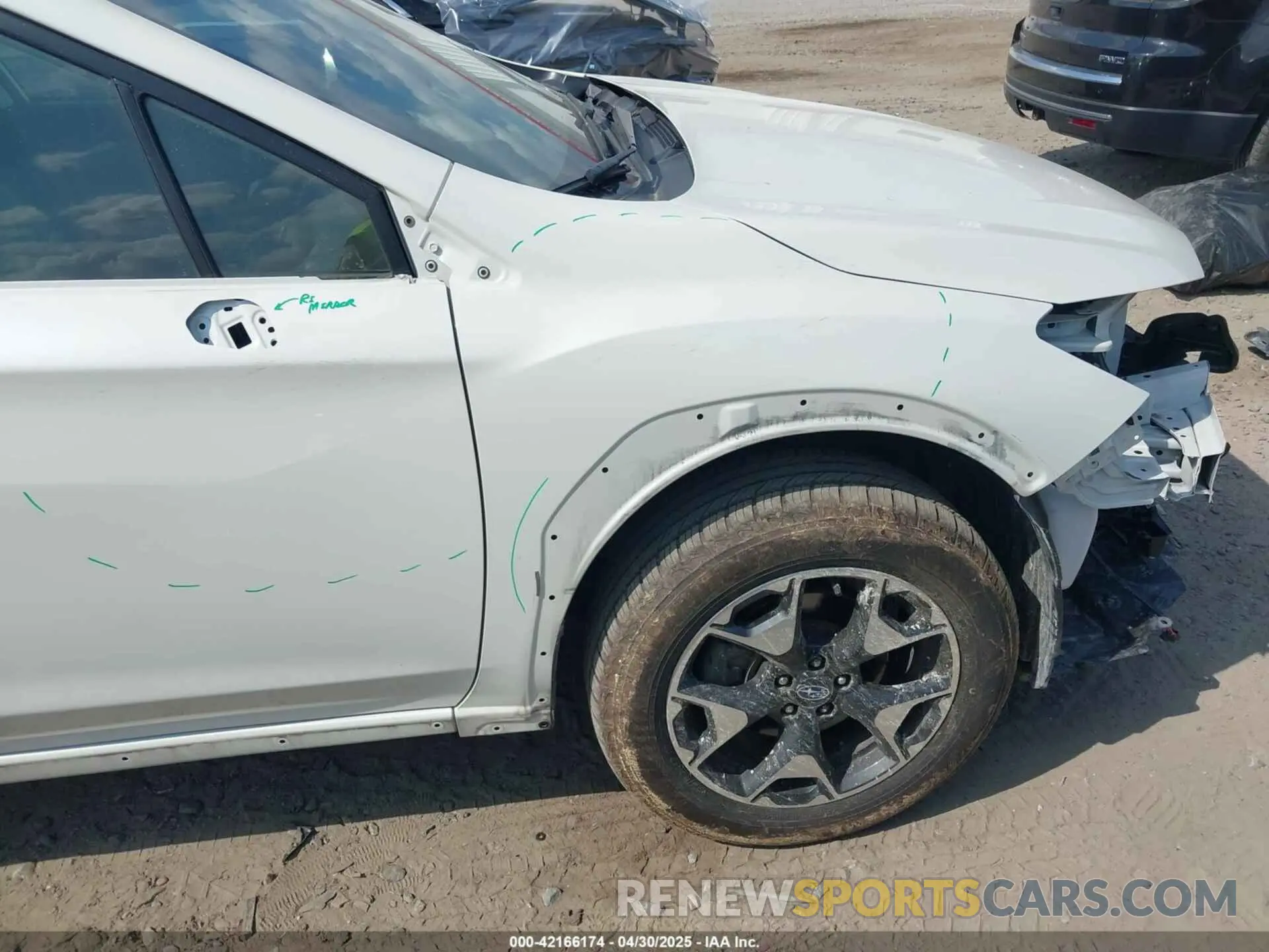 21 Photograph of a damaged car JF2GTAEC4KH307353 SUBARU CROSSTREK 2019
