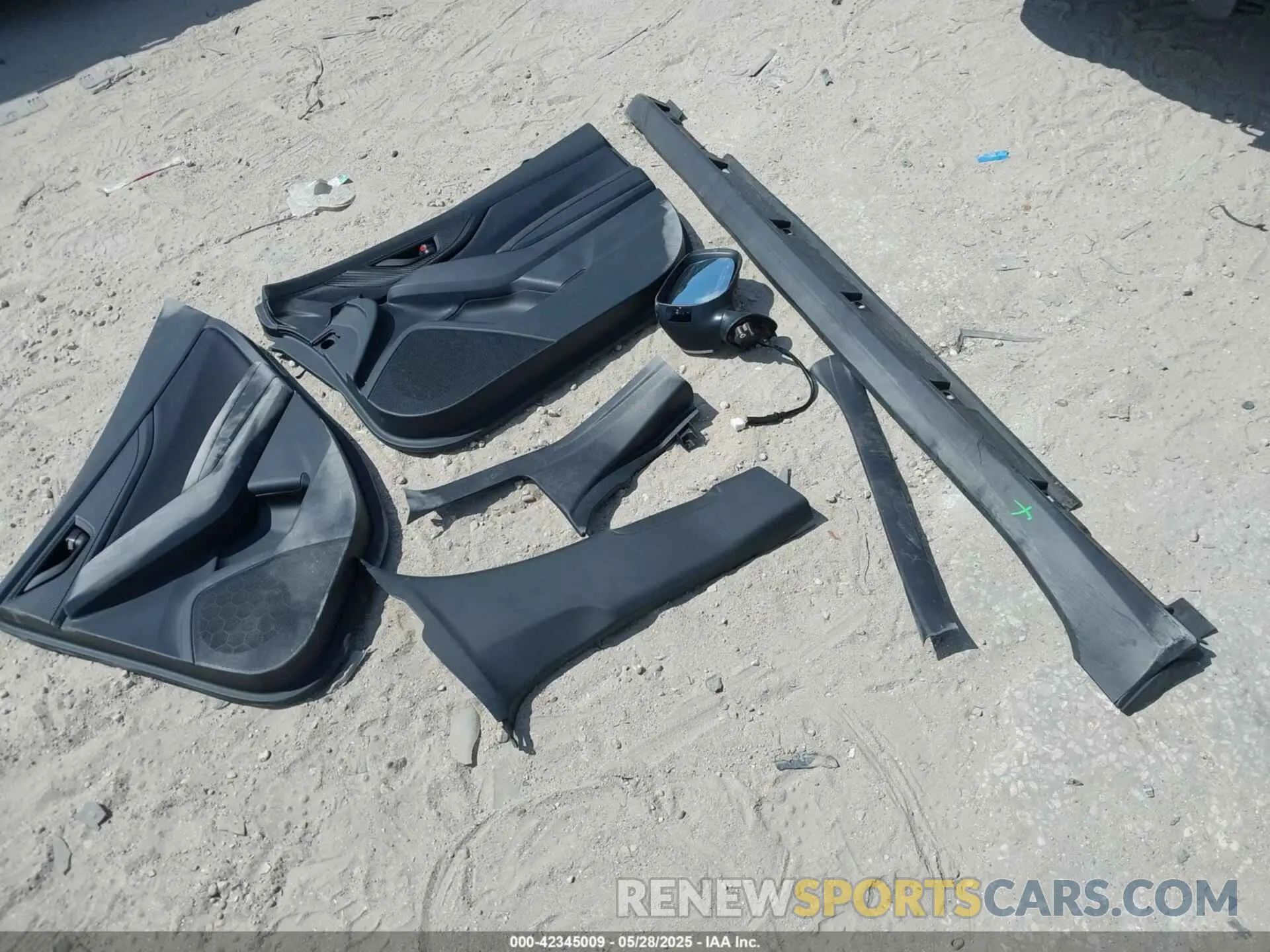 12 Photograph of a damaged car JF2GTAEC5KH336232 SUBARU CROSSTREK 2019