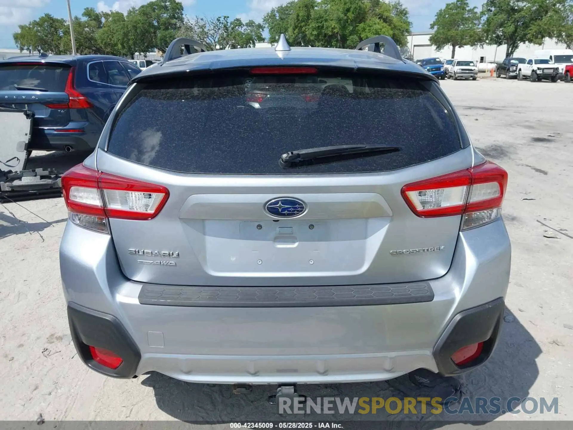 17 Photograph of a damaged car JF2GTAEC5KH336232 SUBARU CROSSTREK 2019