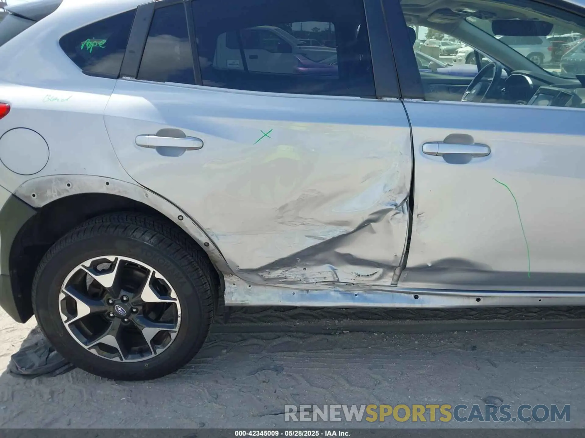 6 Photograph of a damaged car JF2GTAEC5KH336232 SUBARU CROSSTREK 2019