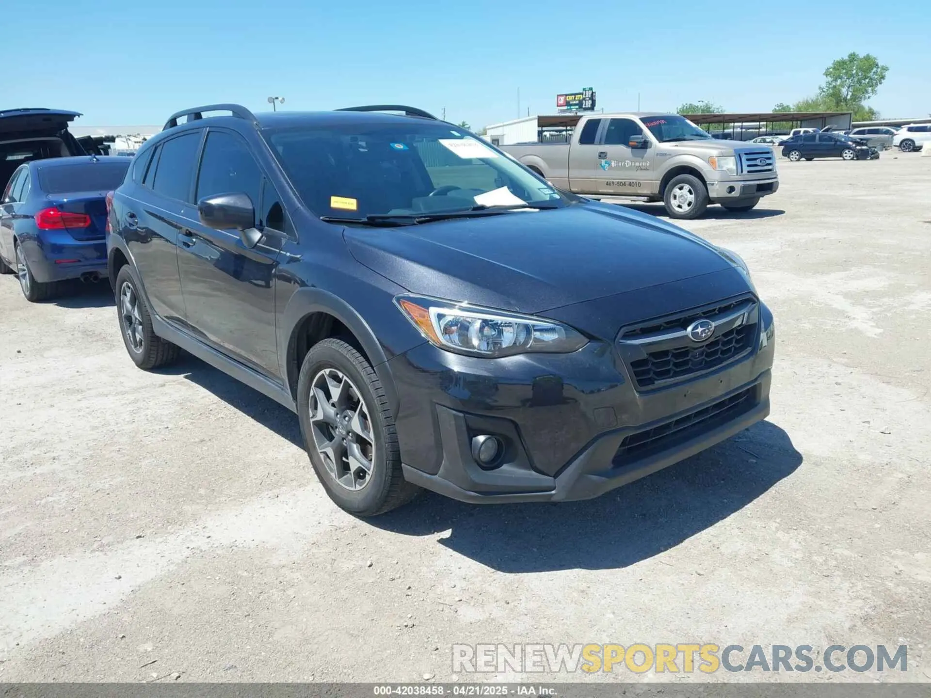 1 Photograph of a damaged car JF2GTAEC6K8375542 SUBARU CROSSTREK 2019