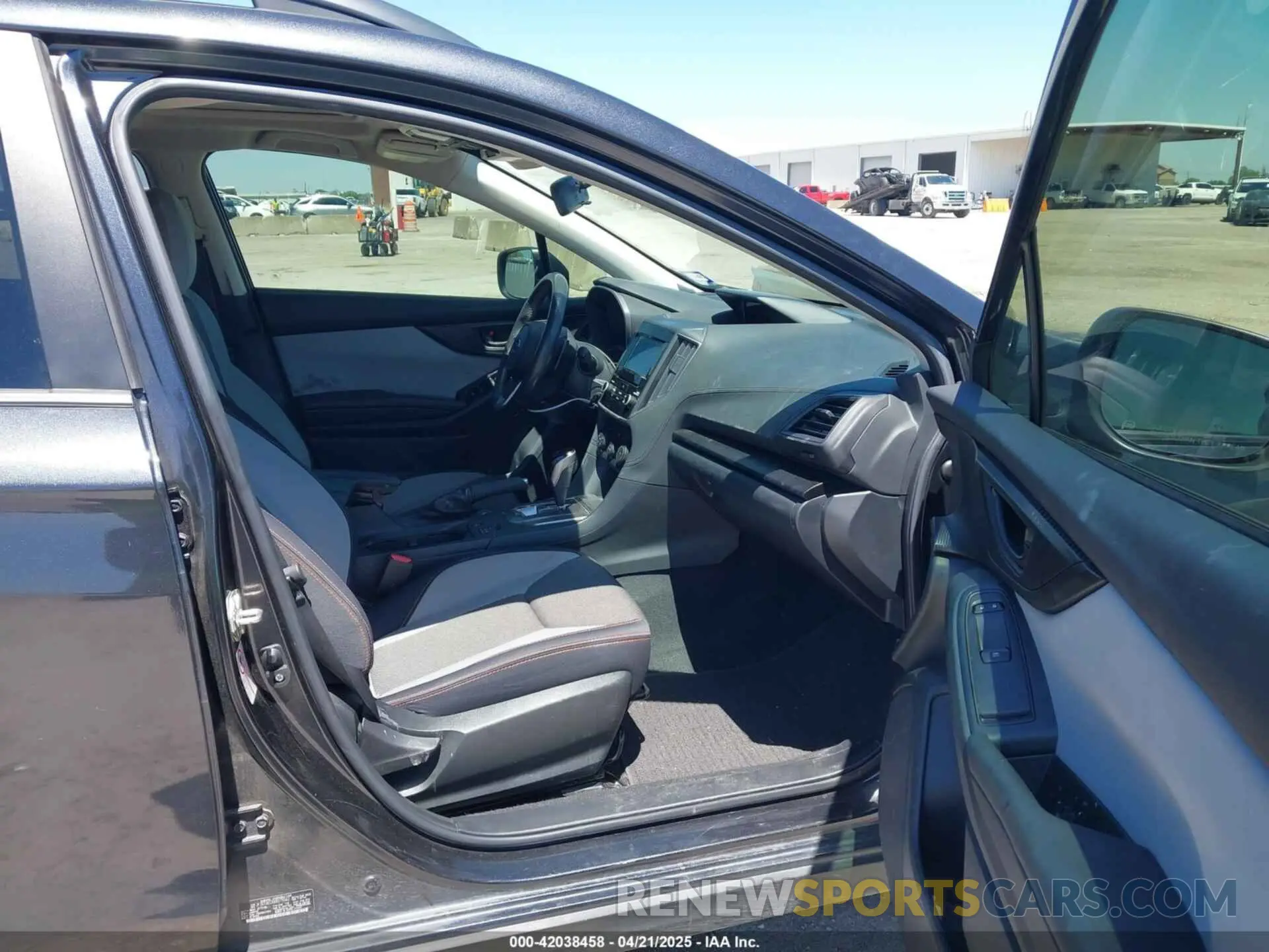 5 Photograph of a damaged car JF2GTAEC6K8375542 SUBARU CROSSTREK 2019