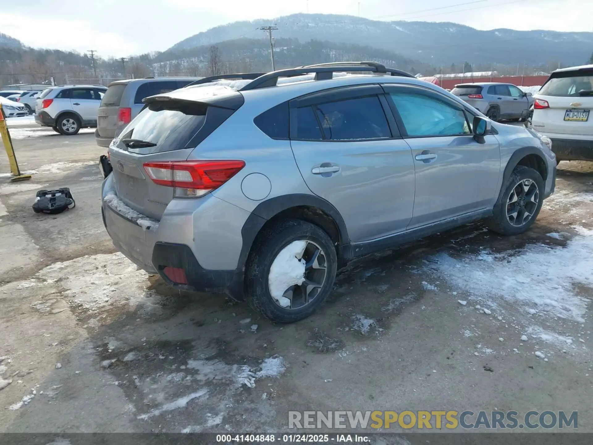 4 Photograph of a damaged car JF2GTAEC6KH341455 SUBARU CROSSTREK 2019