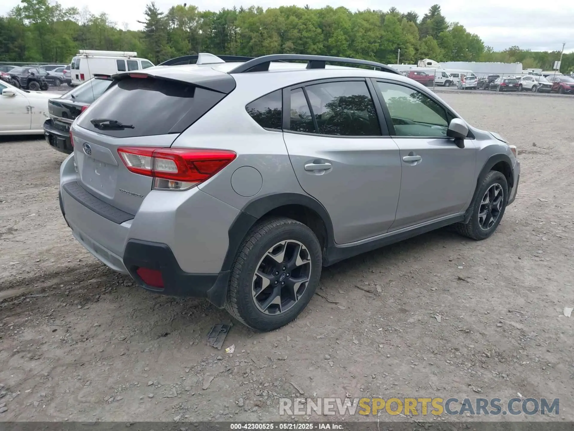 4 Photograph of a damaged car JF2GTAEC8K8277077 SUBARU CROSSTREK 2019
