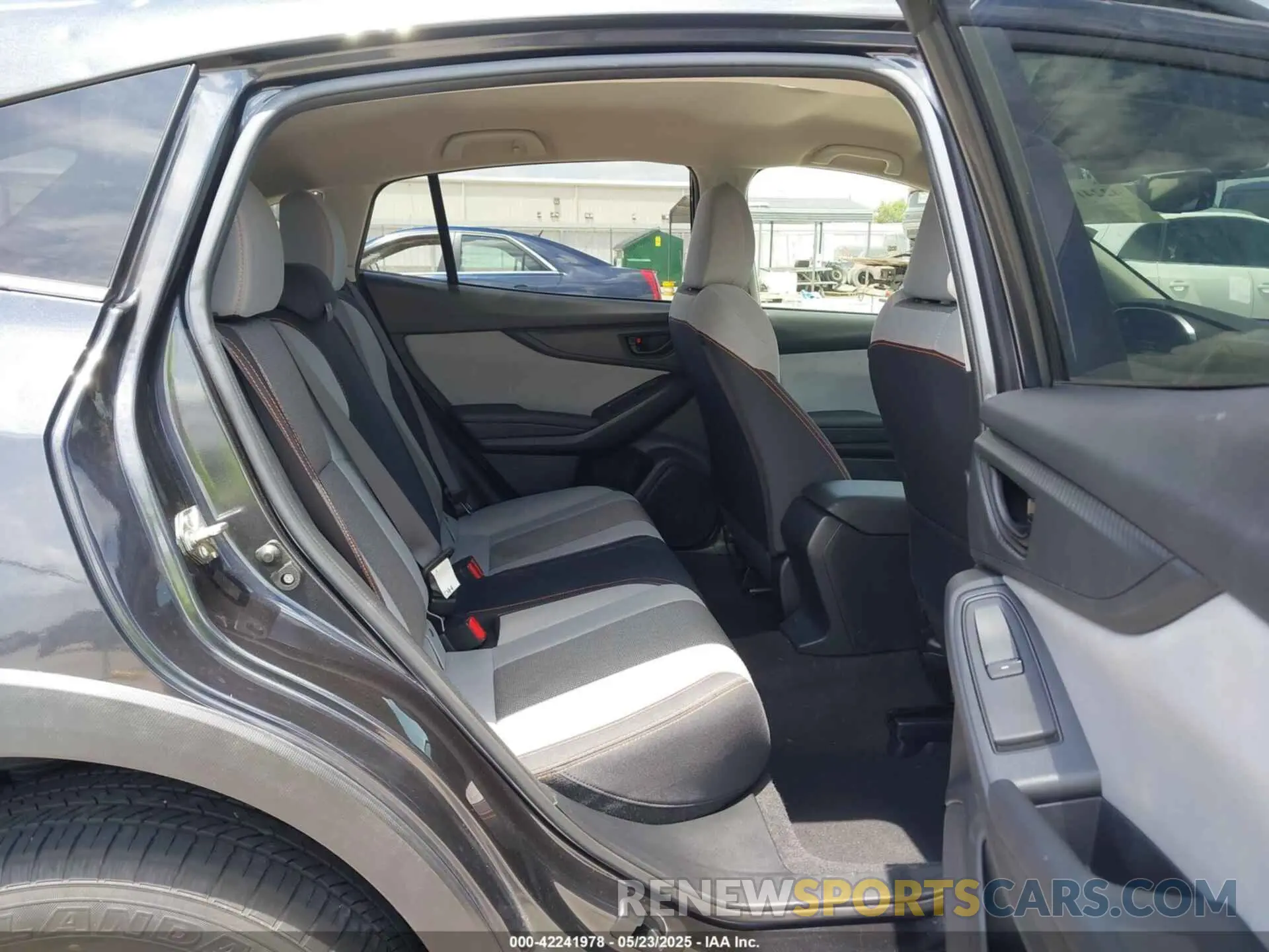 8 Photograph of a damaged car JF2GTAECXK8373812 SUBARU CROSSTREK 2019