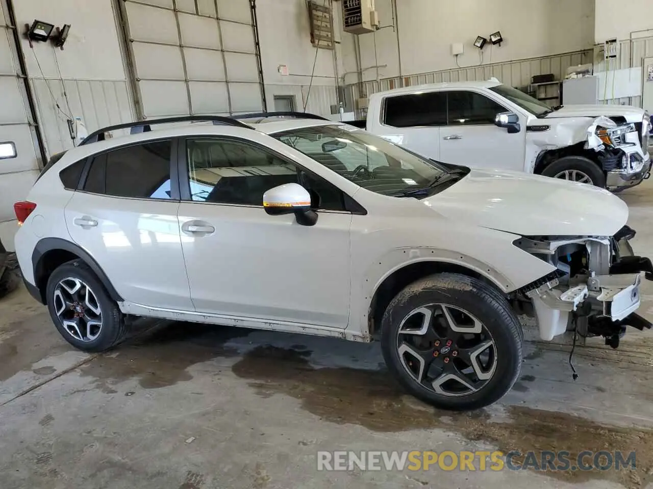 4 Photograph of a damaged car JF2GTAMC1KH322636 SUBARU CROSSTREK 2019