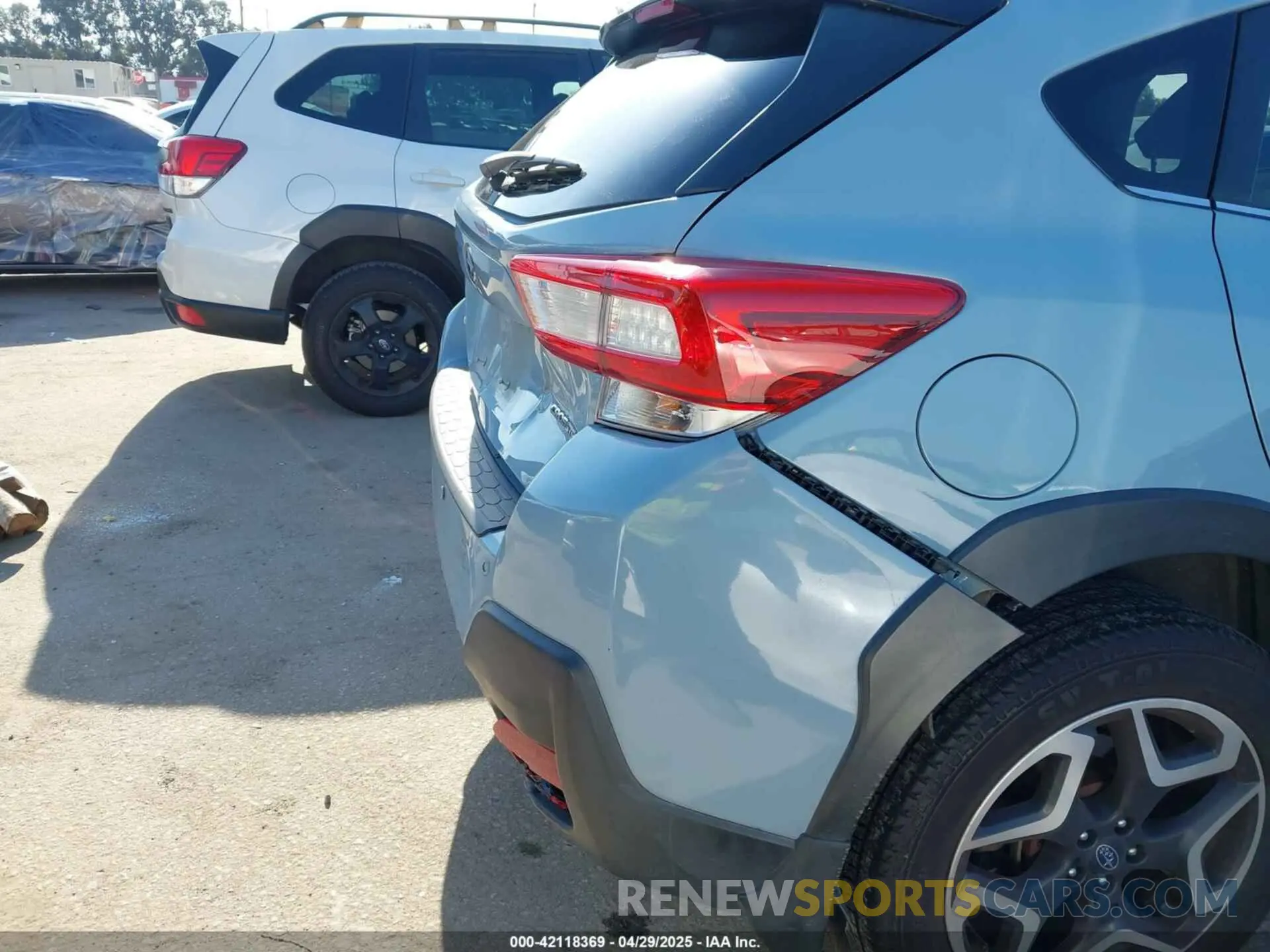 17 Photograph of a damaged car JF2GTAMC4KH345778 SUBARU CROSSTREK 2019