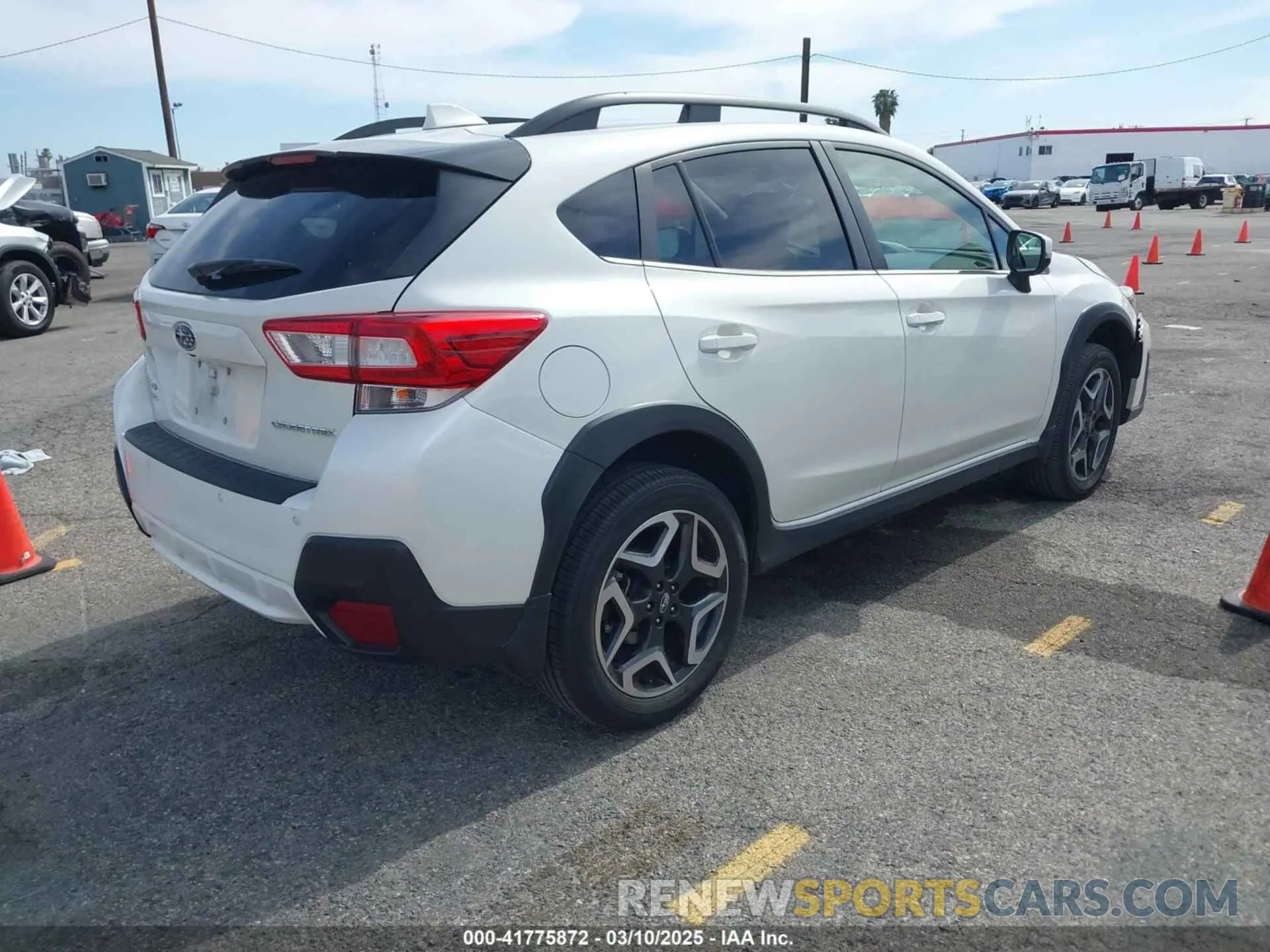 4 Photograph of a damaged car JF2GTANC1K8390708 SUBARU CROSSTREK 2019