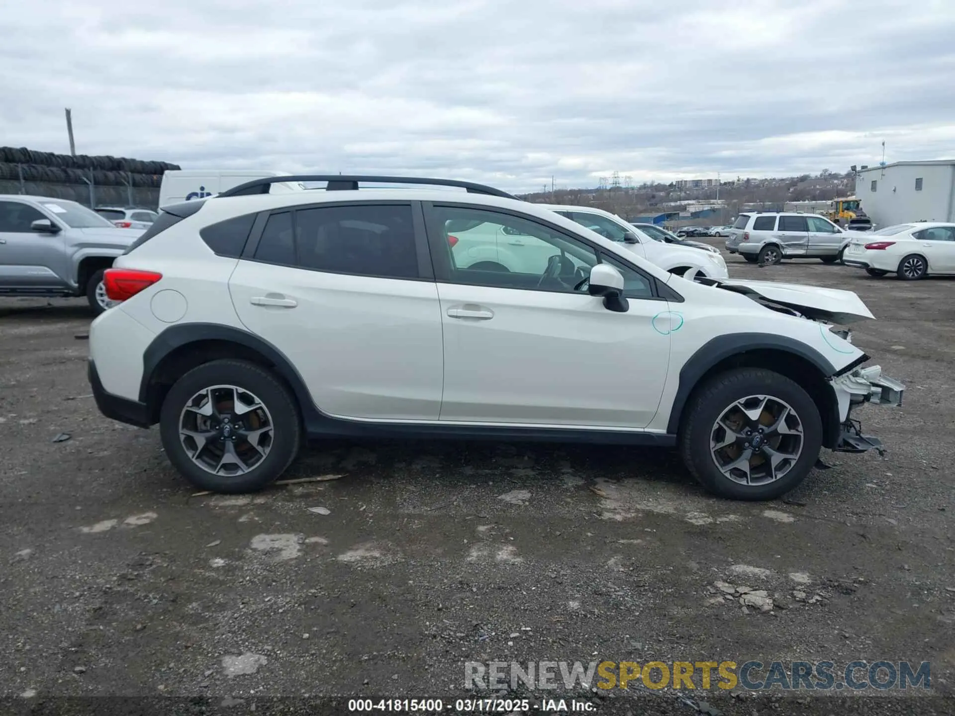 12 Photograph of a damaged car JF2GTAEC1L8233844 SUBARU CROSSTREK 2020