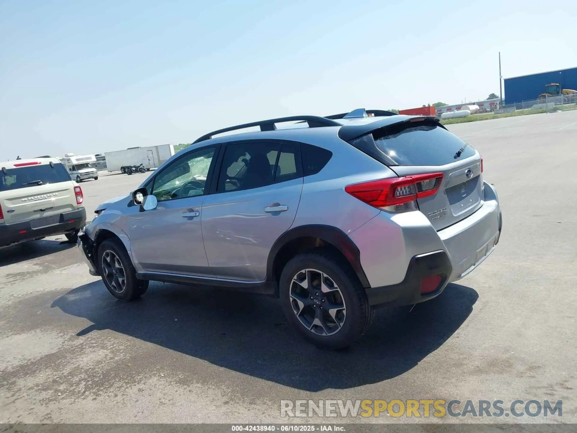 14 Photograph of a damaged car JF2GTAPC4L8235570 SUBARU CROSSTREK 2020