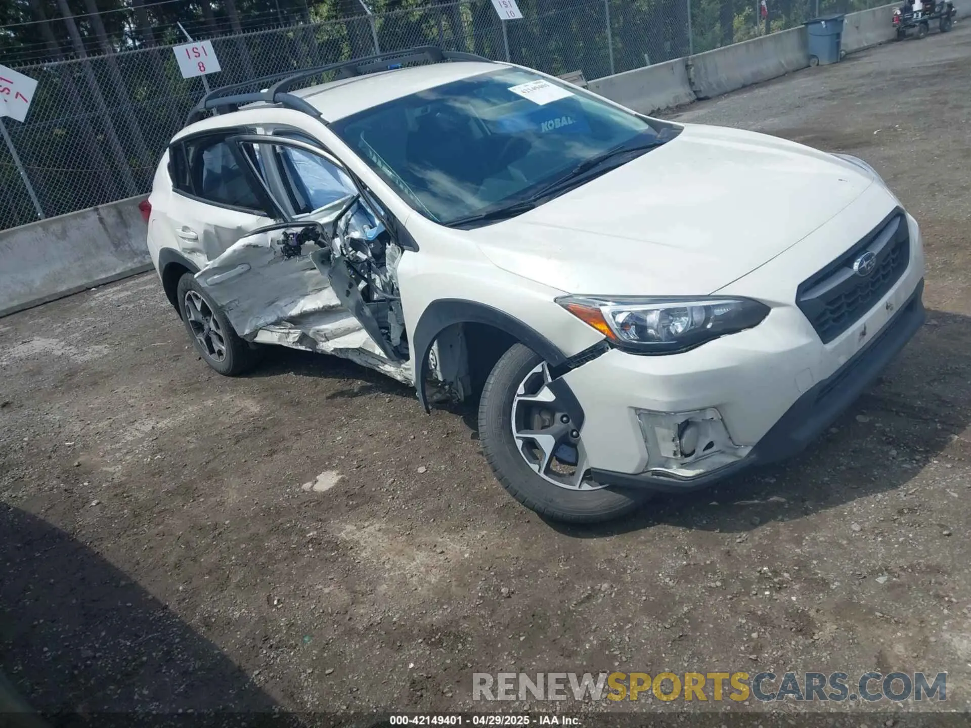 1 Photograph of a damaged car JF2GTAPC8L8219873 SUBARU CROSSTREK 2020