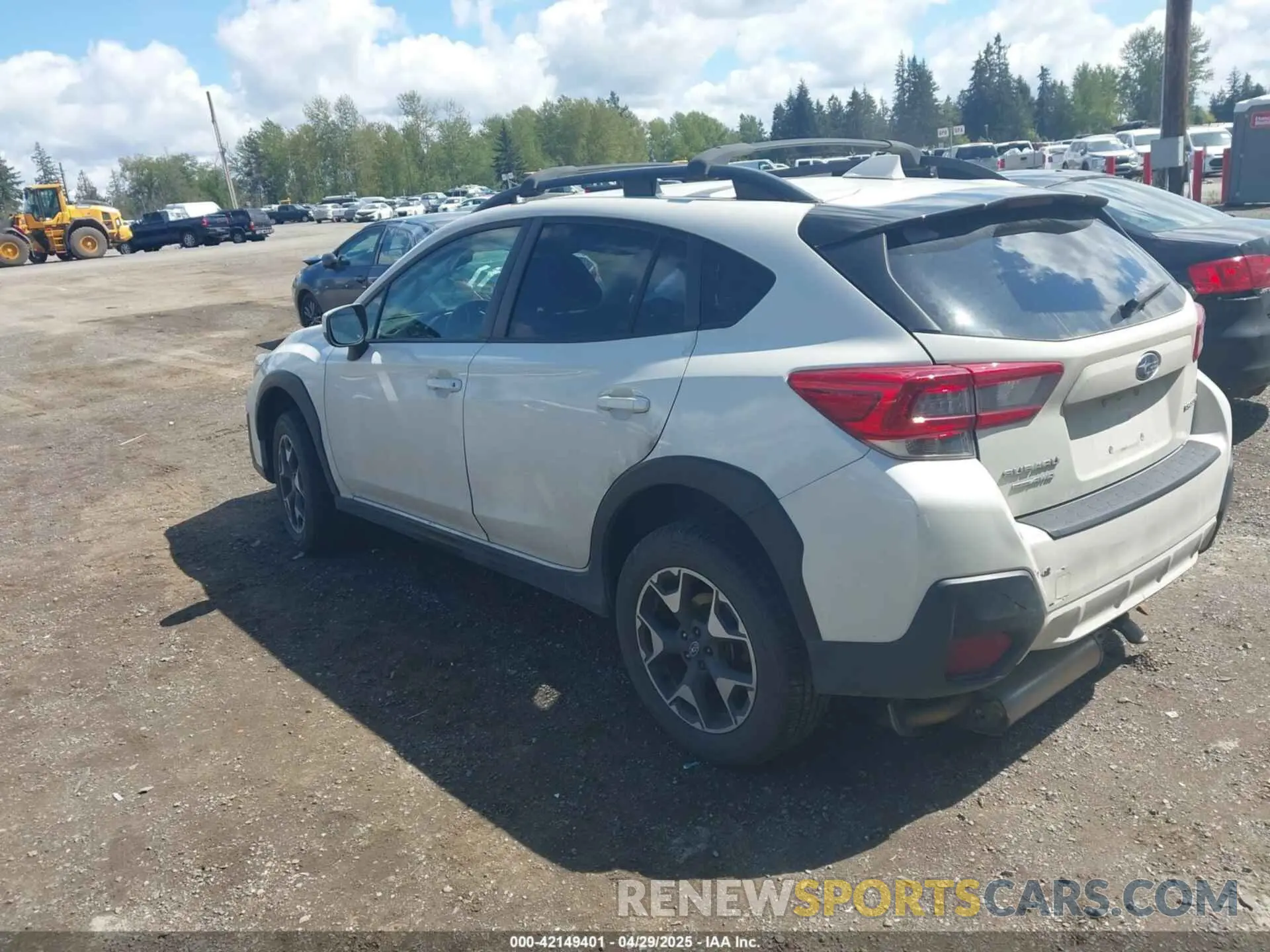 3 Photograph of a damaged car JF2GTAPC8L8219873 SUBARU CROSSTREK 2020