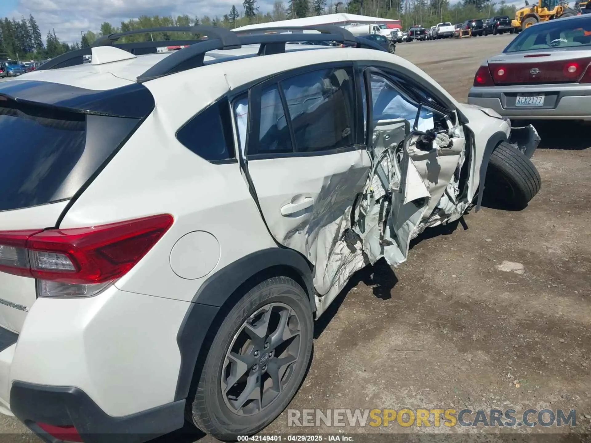 6 Photograph of a damaged car JF2GTAPC8L8219873 SUBARU CROSSTREK 2020
