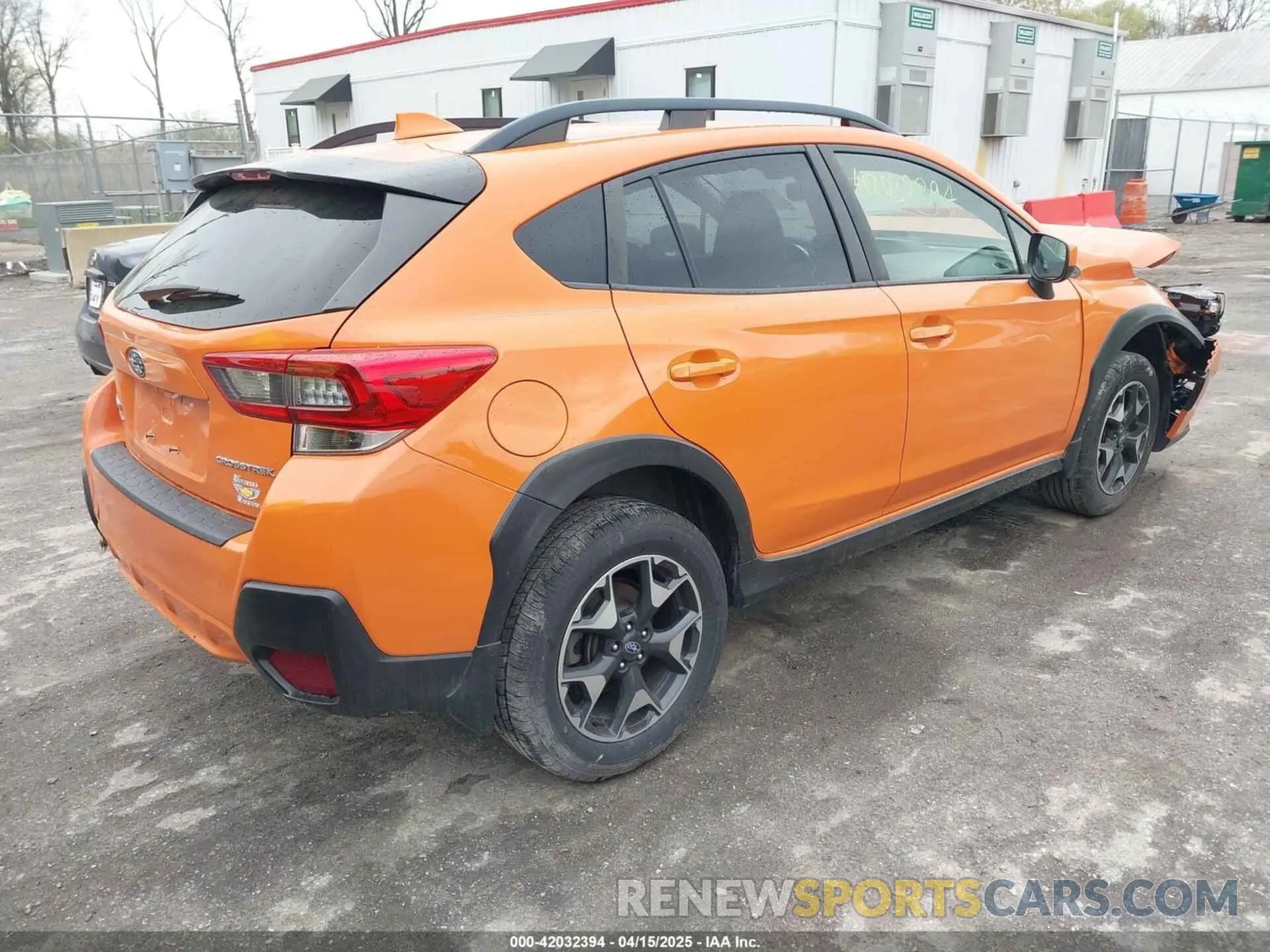 4 Photograph of a damaged car JF2GTAPC8LH201888 SUBARU CROSSTREK 2020