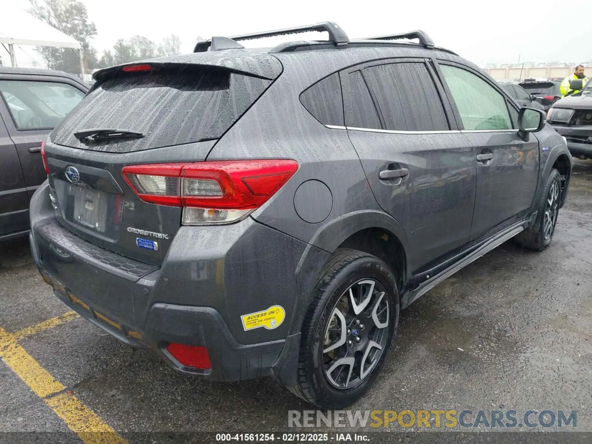 4 Photograph of a damaged car JF2GTDNCXLH283157 SUBARU CROSSTREK 2020