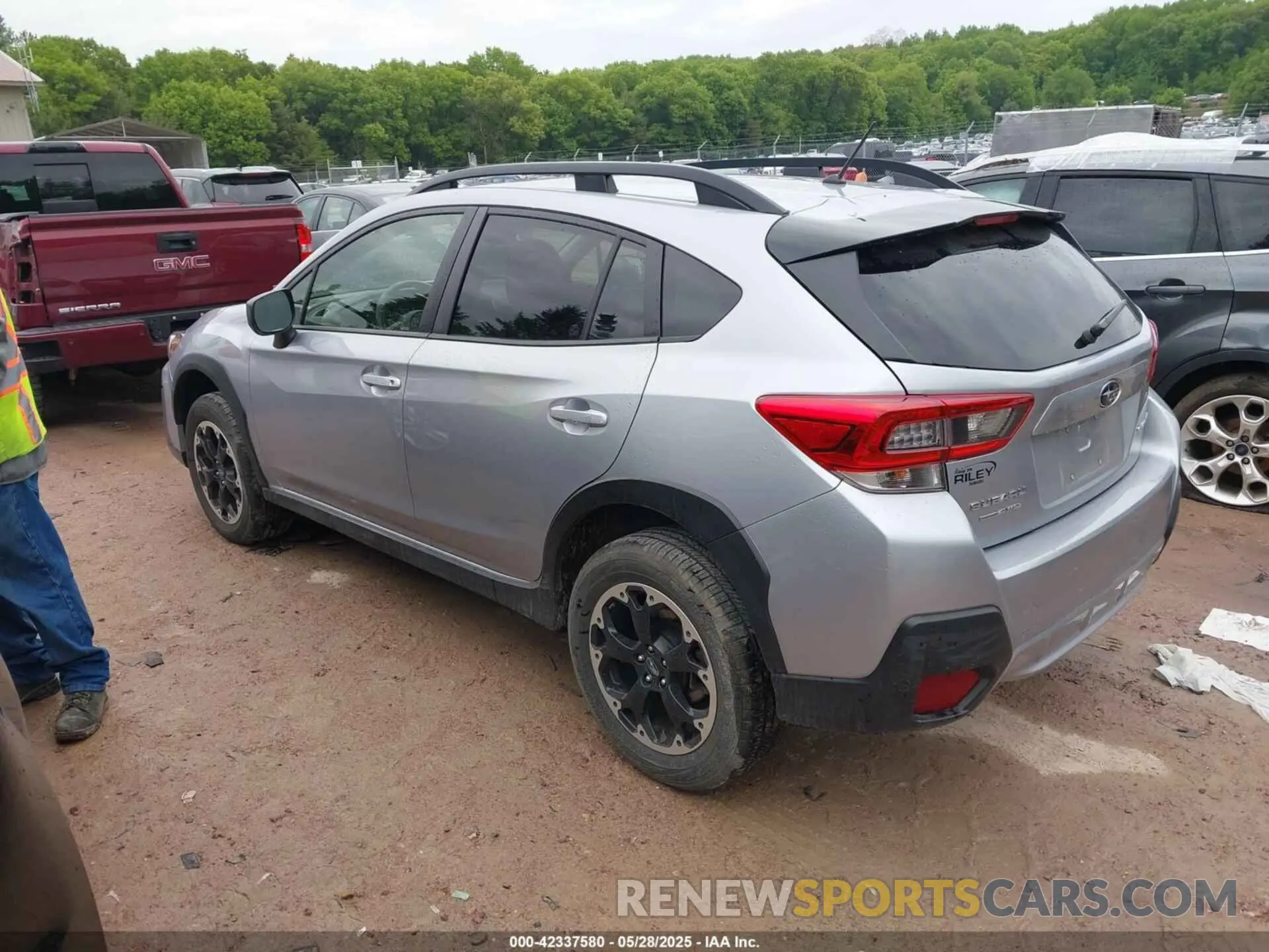 3 Photograph of a damaged car JF2GTAAC9M9393651 SUBARU CROSSTREK 2021