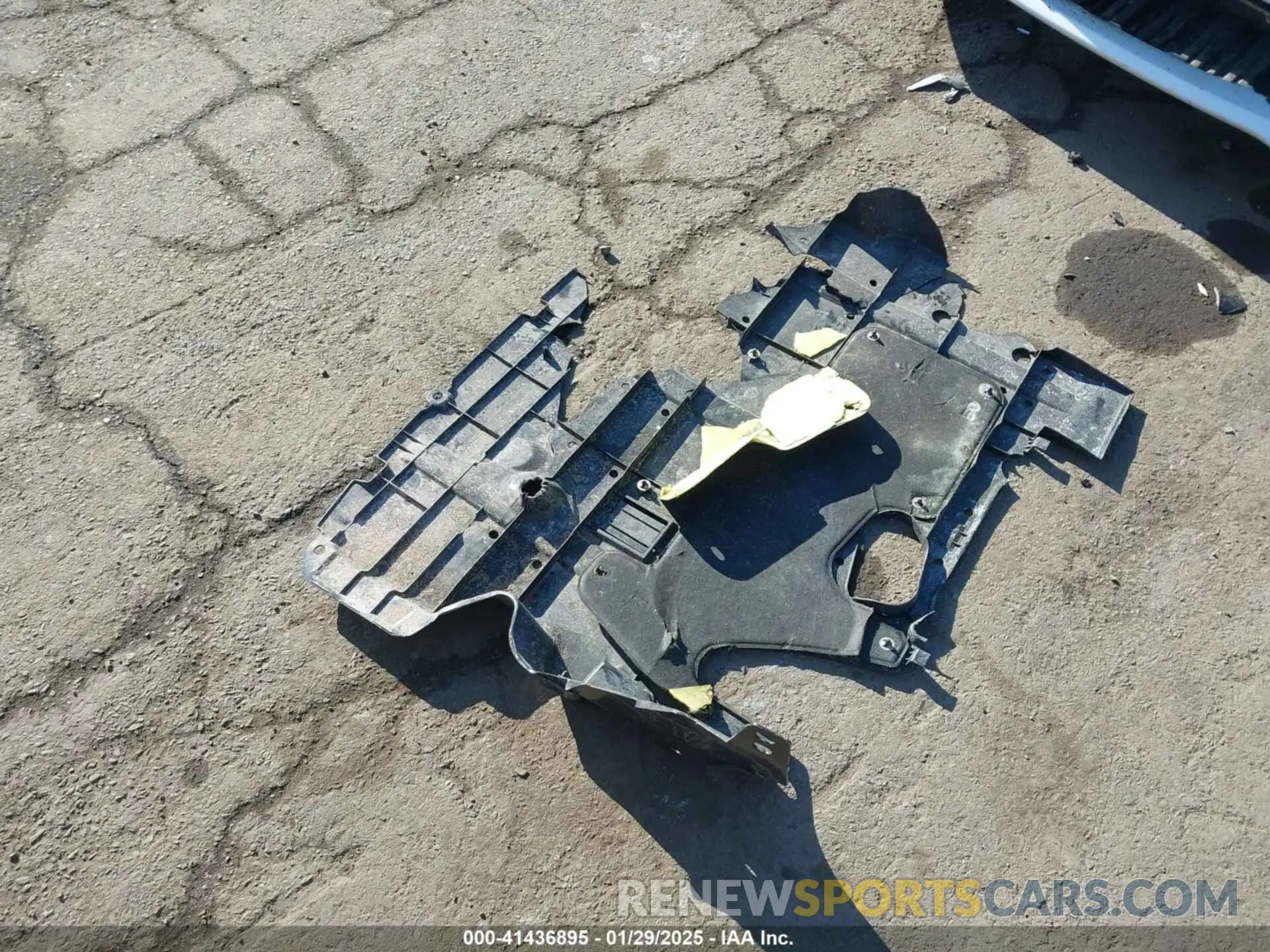 18 Photograph of a damaged car JF2GTAEC9M8381564 SUBARU CROSSTREK 2021