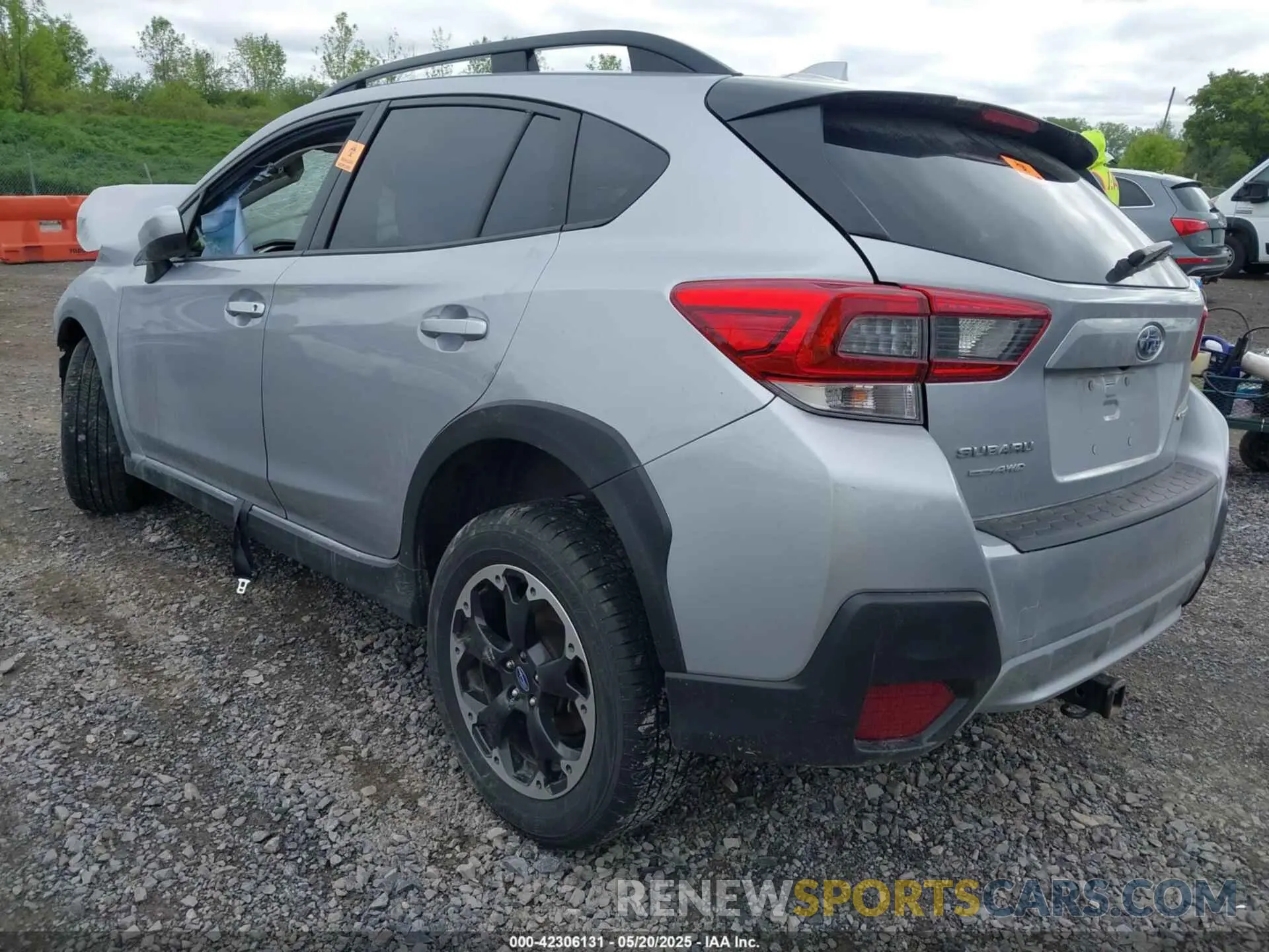 3 Photograph of a damaged car JF2GTAPC5M8331242 SUBARU CROSSTREK 2021