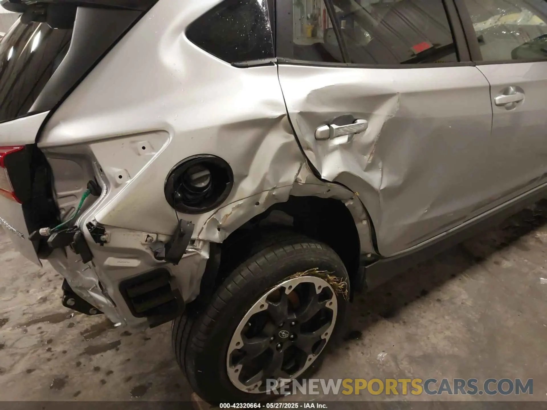 19 Photograph of a damaged car JF2GTAPC5M8383681 SUBARU CROSSTREK 2021