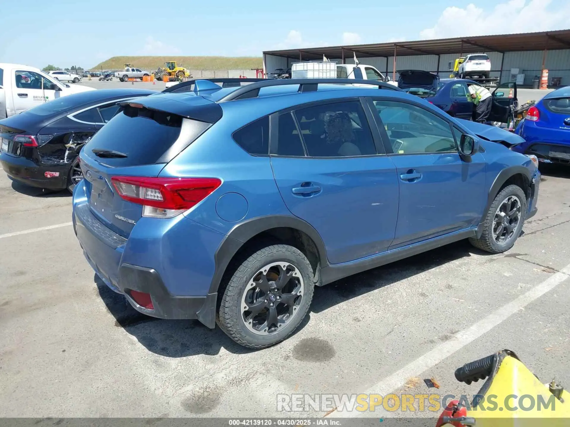 4 Photograph of a damaged car JF2GTAPC7MH370303 SUBARU CROSSTREK 2021