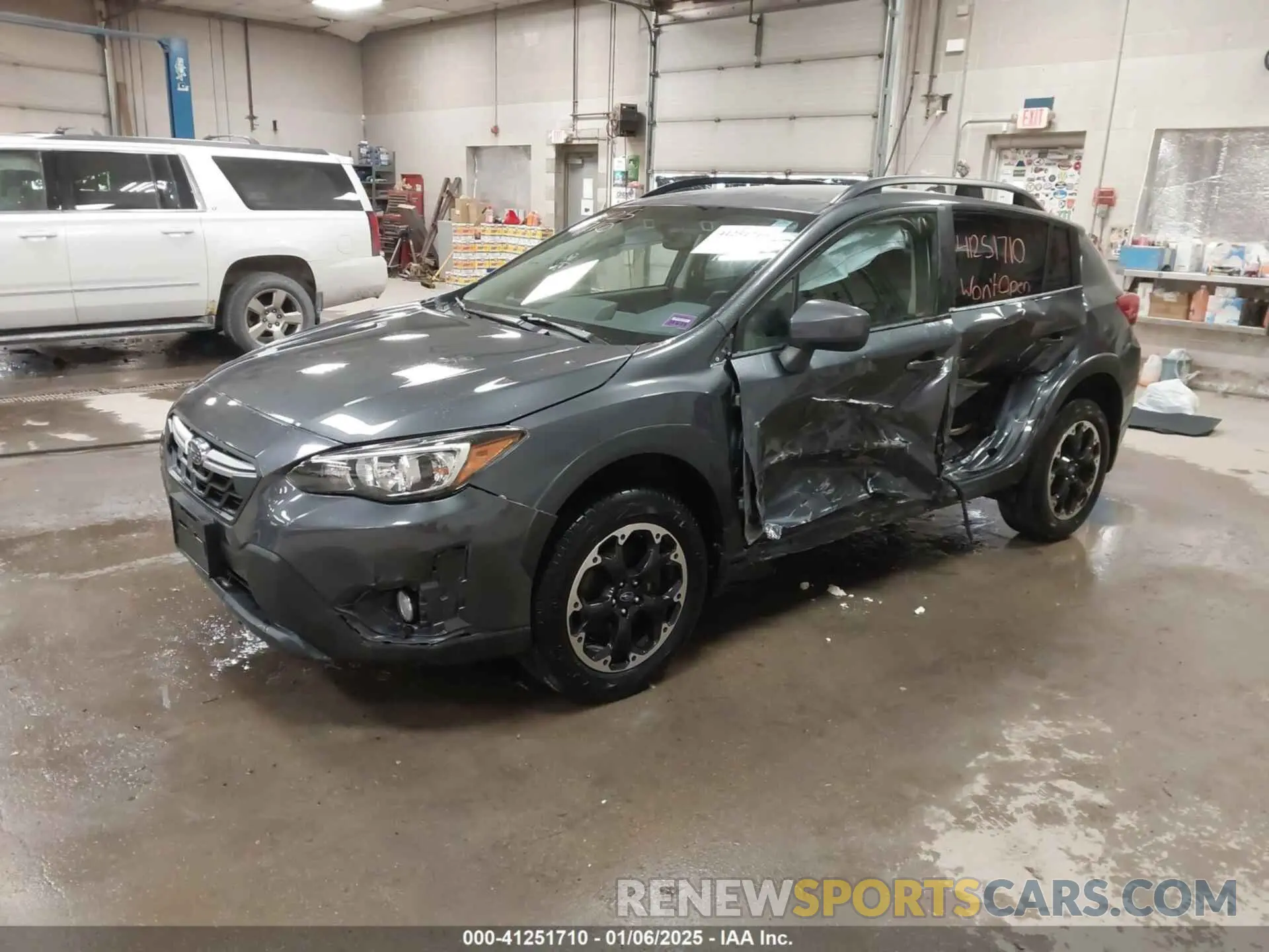 2 Photograph of a damaged car JF2GTAPC9MH392447 SUBARU CROSSTREK 2021