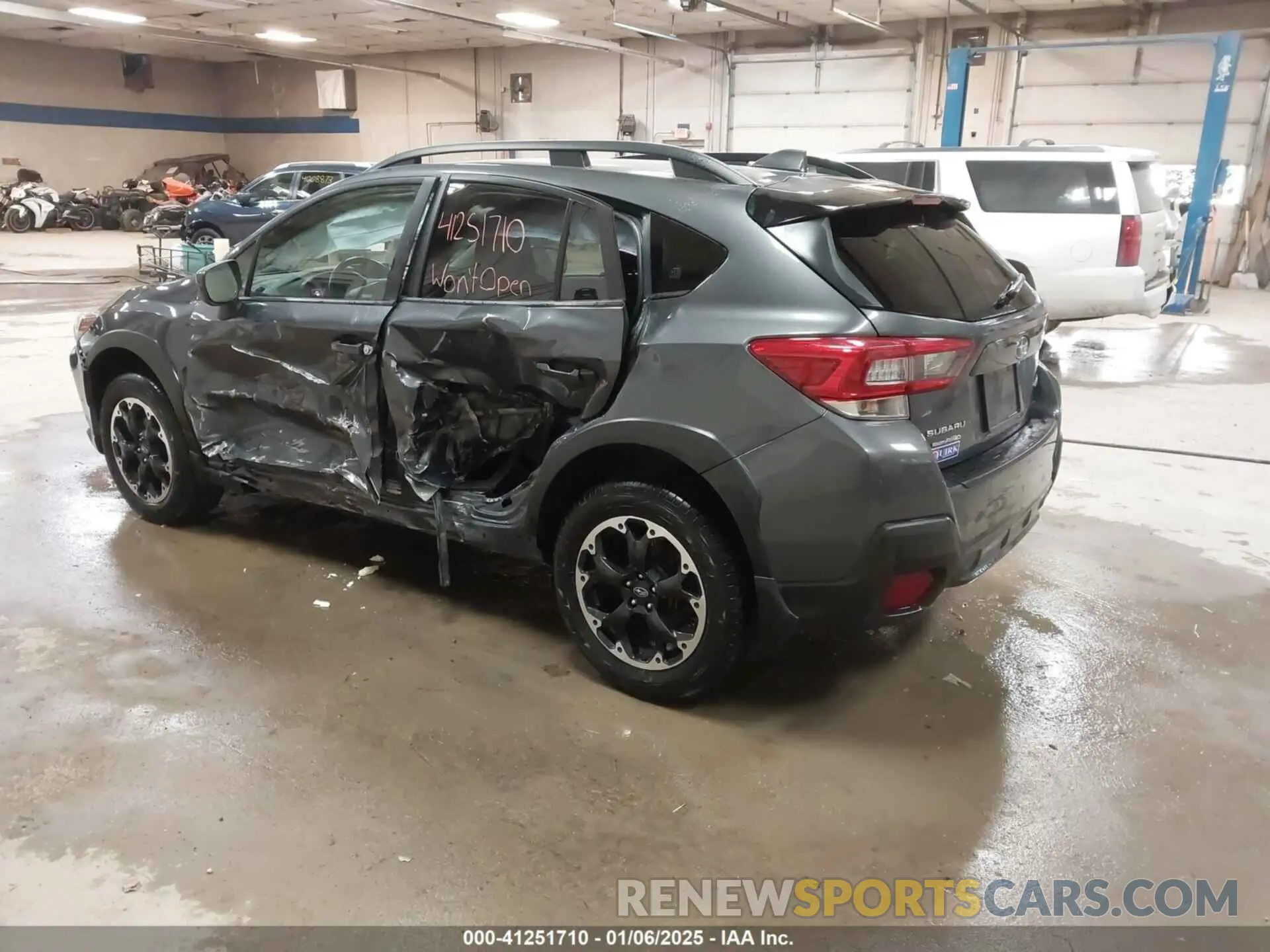 3 Photograph of a damaged car JF2GTAPC9MH392447 SUBARU CROSSTREK 2021