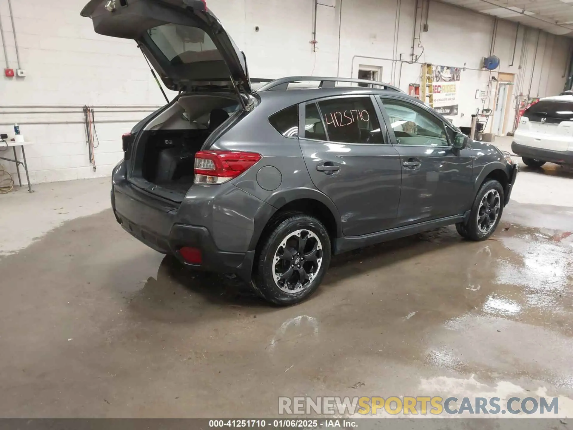 4 Photograph of a damaged car JF2GTAPC9MH392447 SUBARU CROSSTREK 2021