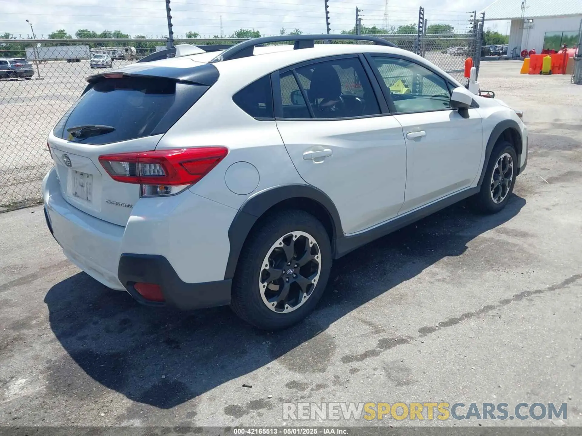 4 Photograph of a damaged car JF2GTAPCXM8333584 SUBARU CROSSTREK 2021