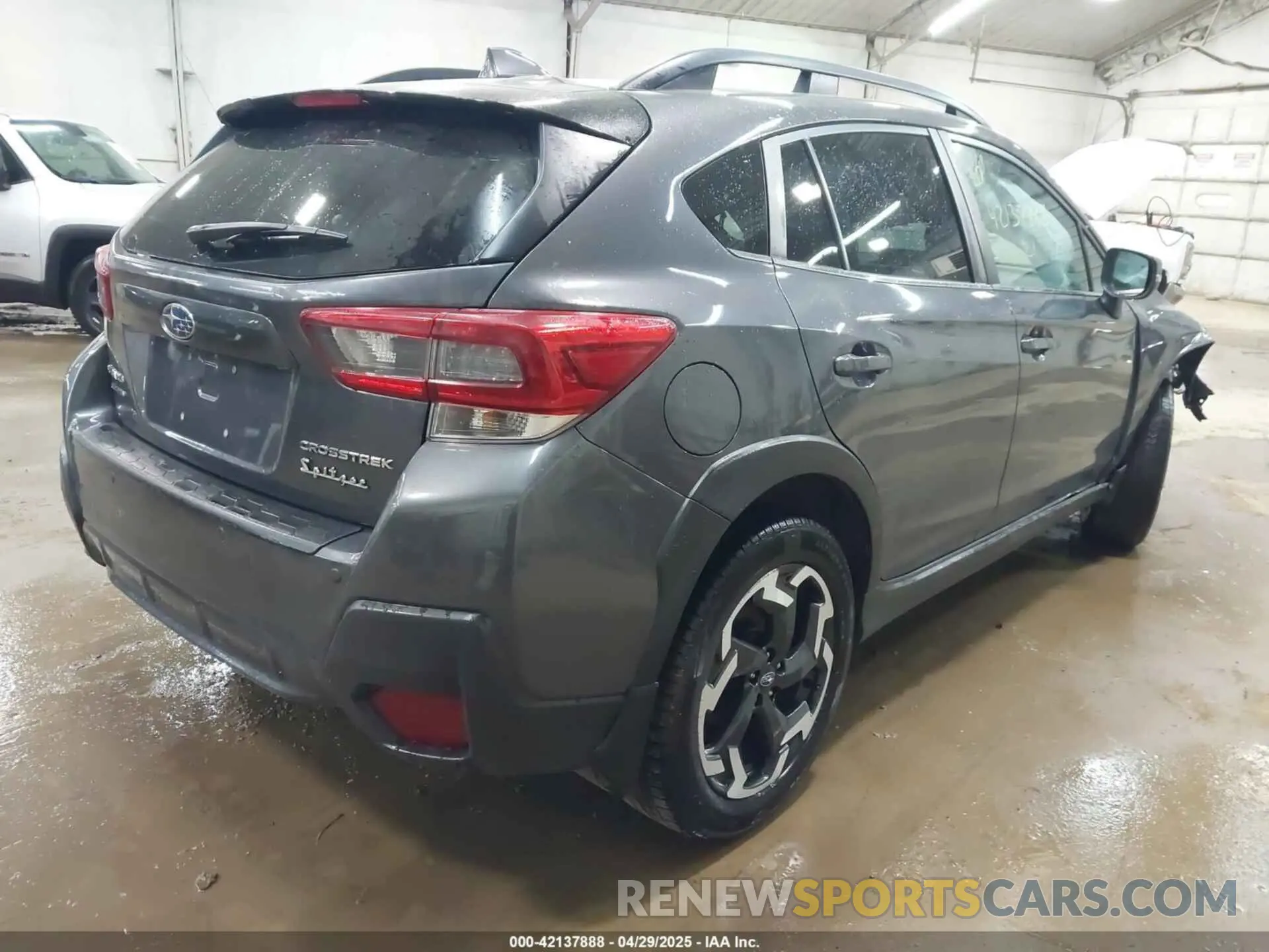 4 Photograph of a damaged car JF2GTHNC8M8283568 SUBARU CROSSTREK 2021