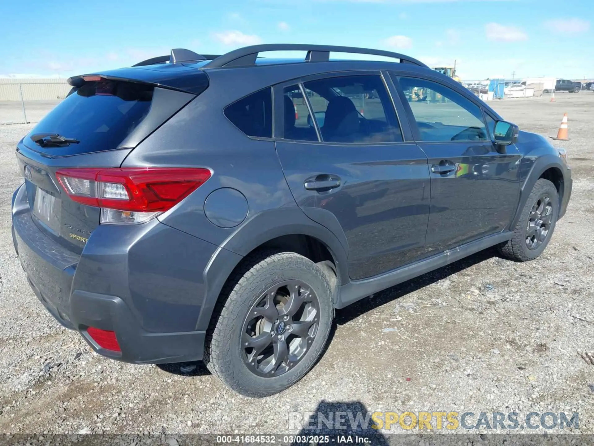 4 Photograph of a damaged car JF2GTHRC3MH665906 SUBARU CROSSTREK 2021