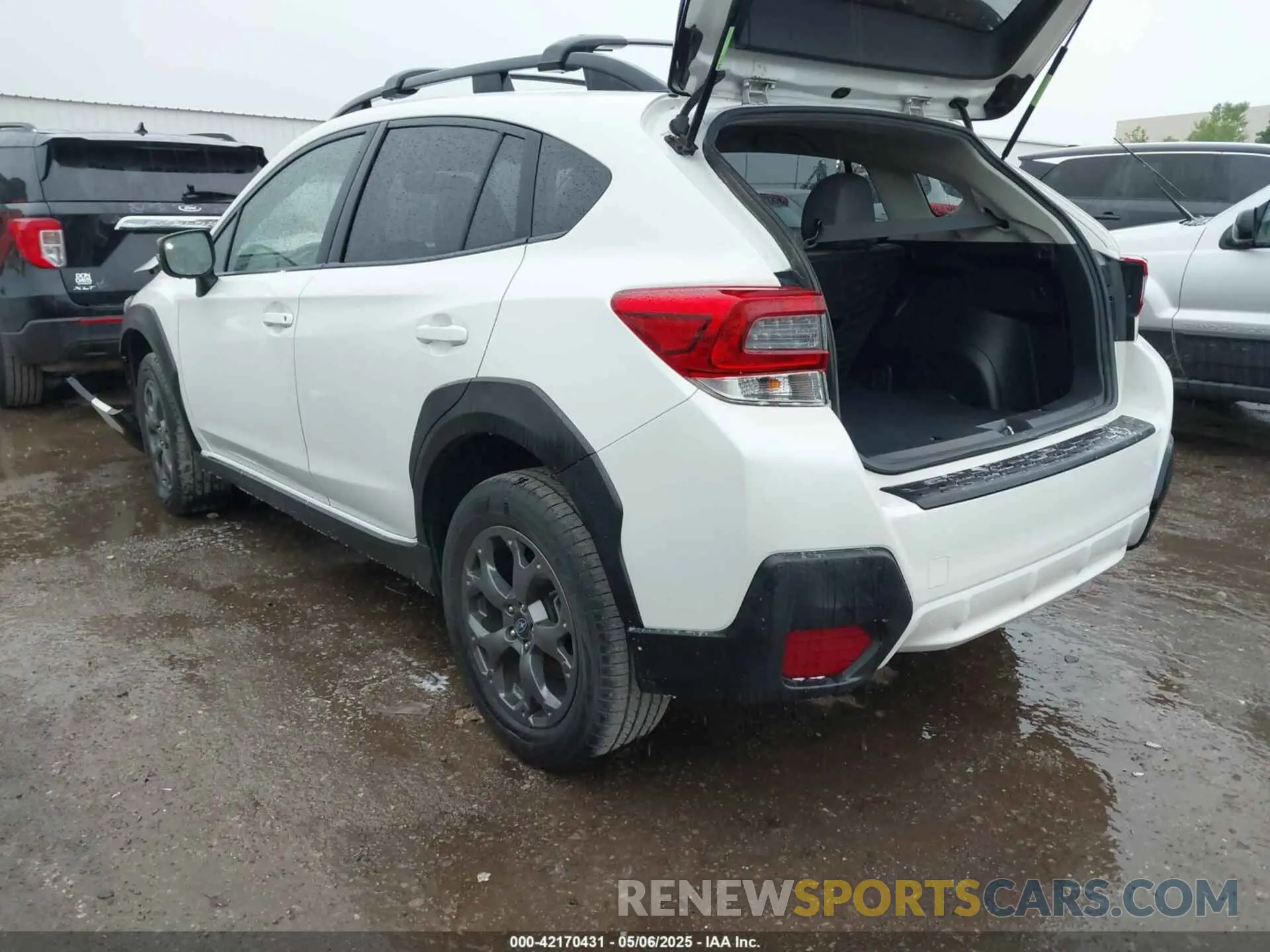 3 Photograph of a damaged car JF2GTHSC8MH302382 SUBARU CROSSTREK 2021