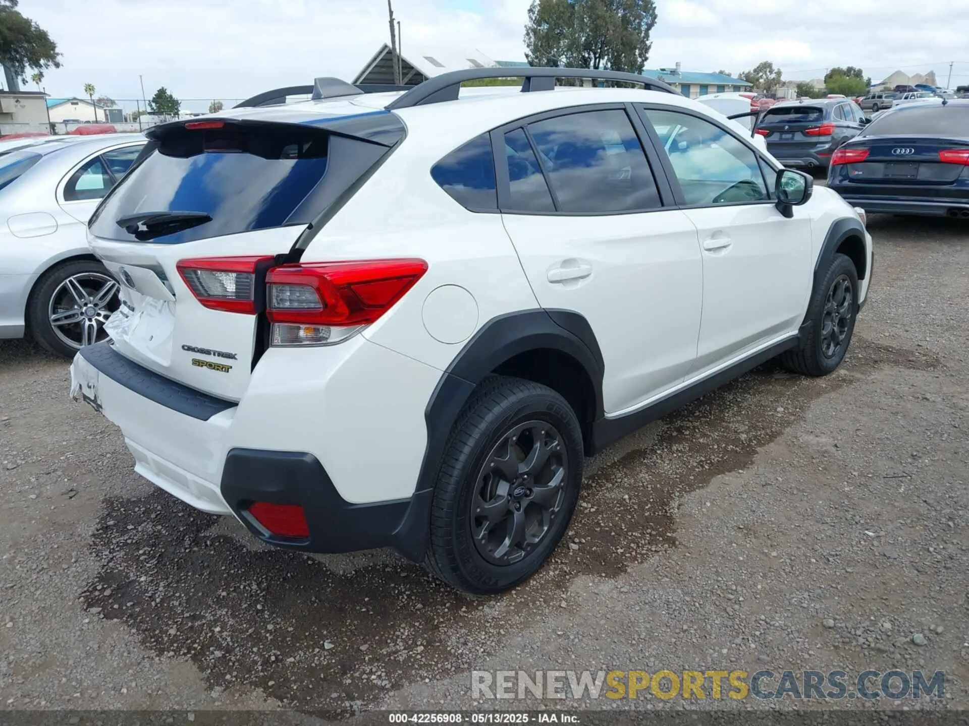 4 Photograph of a damaged car JF2GTHSC9MH373591 SUBARU CROSSTREK 2021