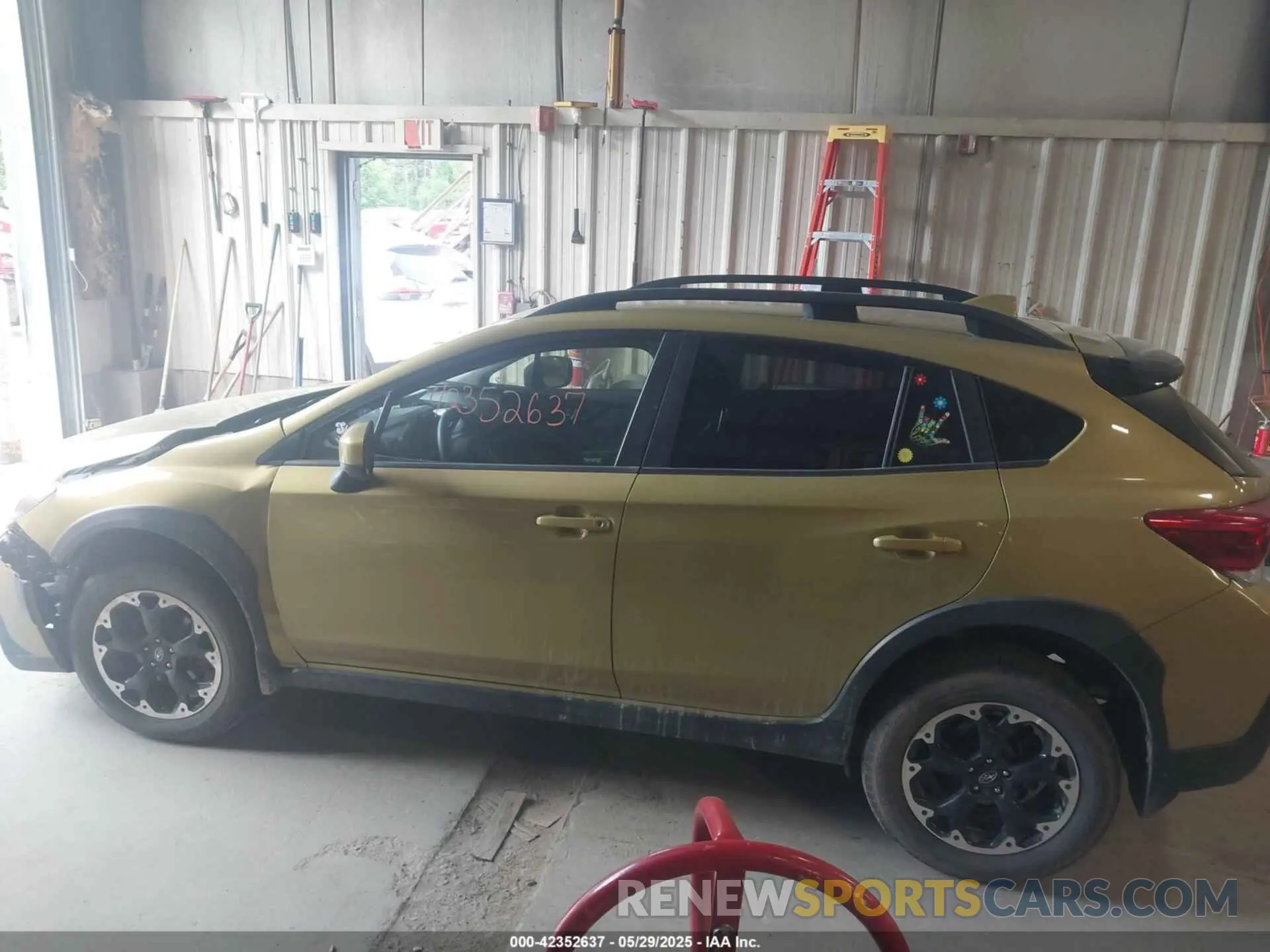 14 Photograph of a damaged car JF2GTAPC1NH231575 SUBARU CROSSTREK 2022