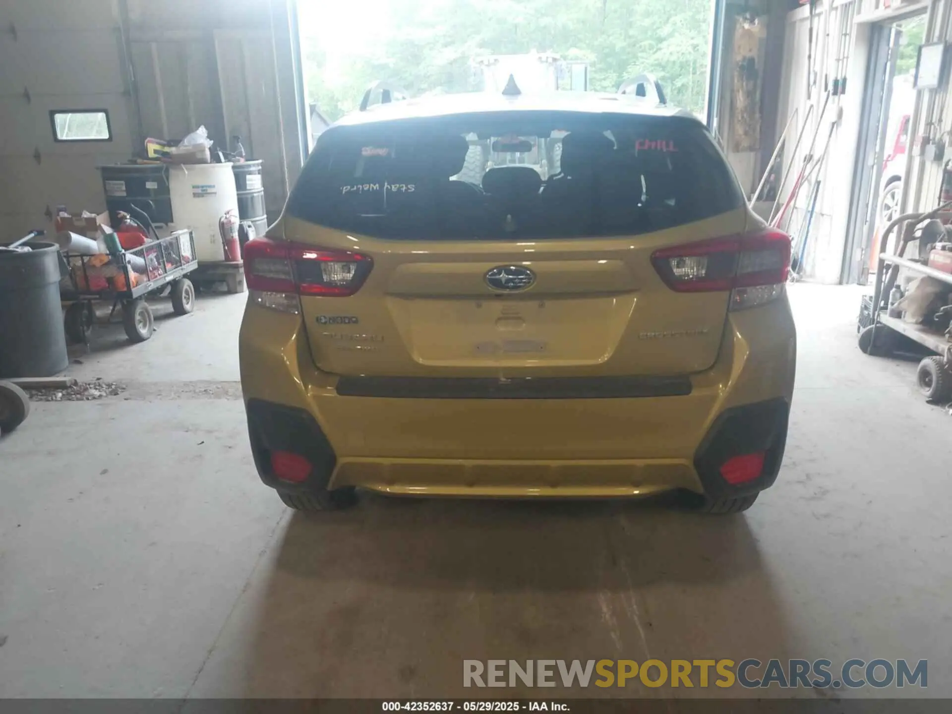 16 Photograph of a damaged car JF2GTAPC1NH231575 SUBARU CROSSTREK 2022