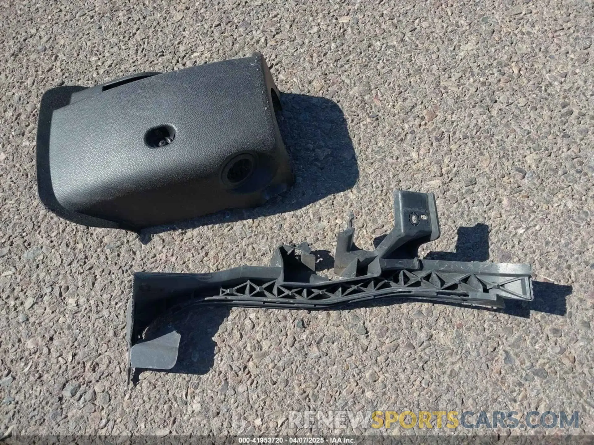 12 Photograph of a damaged car JF2GTAPC2N8269946 SUBARU CROSSTREK 2022